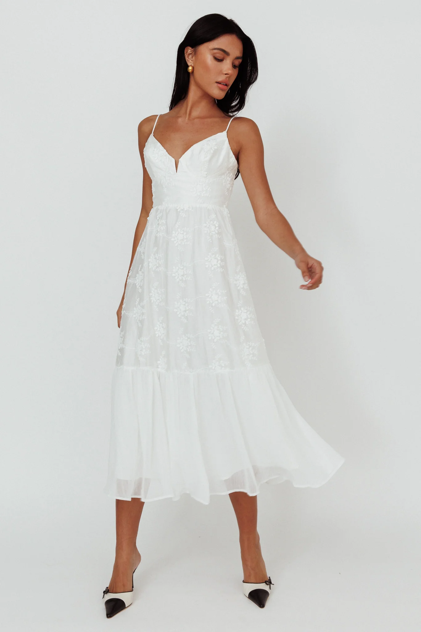 Lake Como Floral Embroidered Midi Dress White - Sonourner