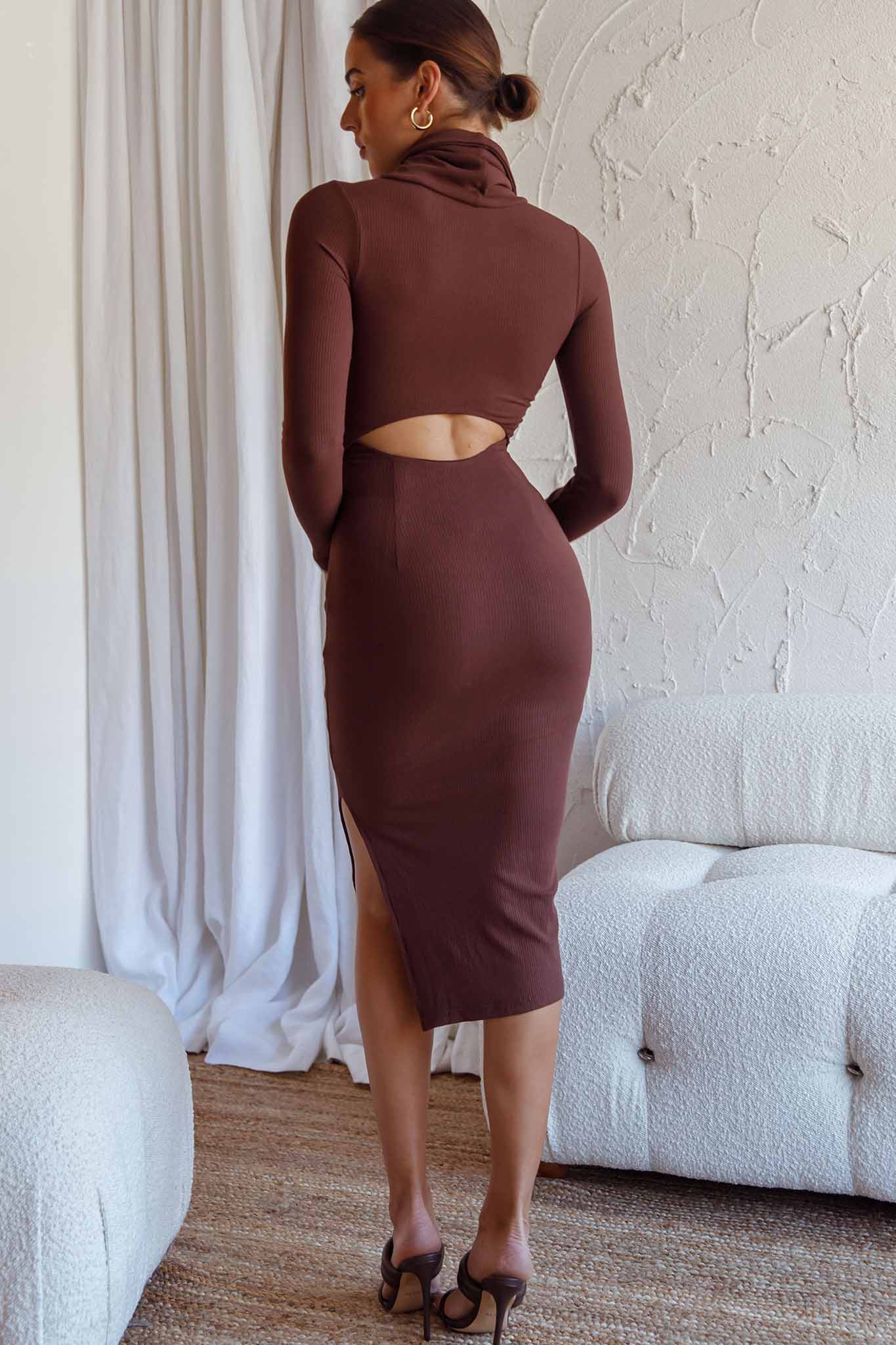 Nostalgia Cut-Out Waist Turtleneck Knee Length Dress Chocolate - Sonourner