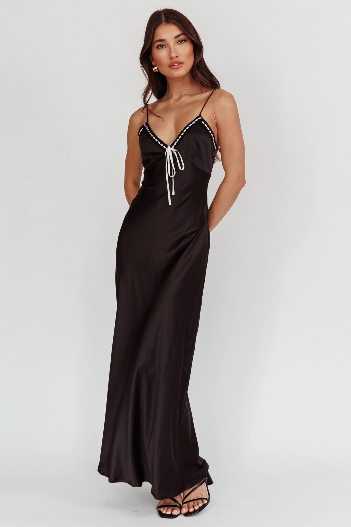 Sharla Bow Bust Maxi Dress Black - Sonourner