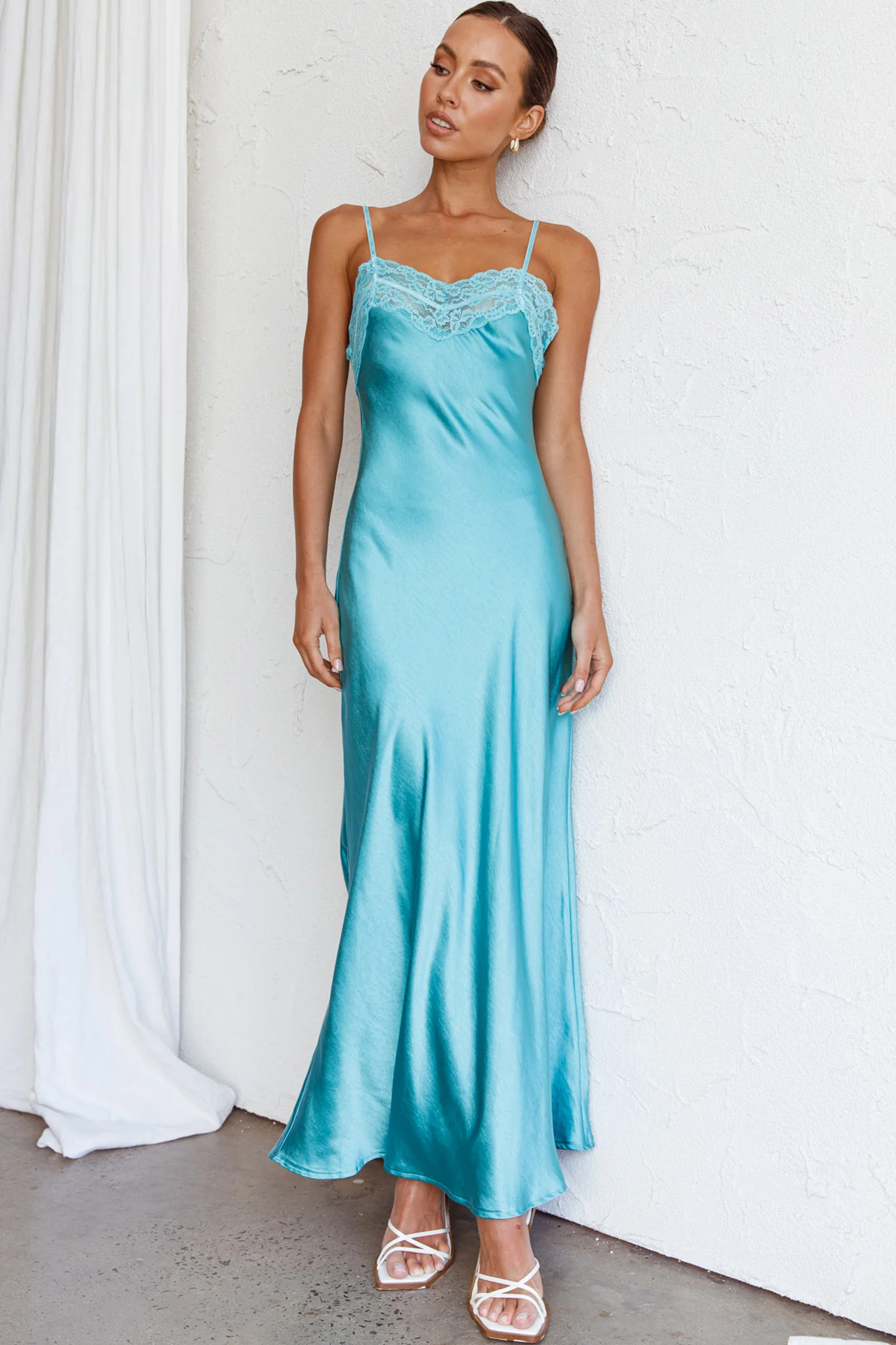 East Coast Lace Bust Midi Dress Aqua Blue - Sonourner