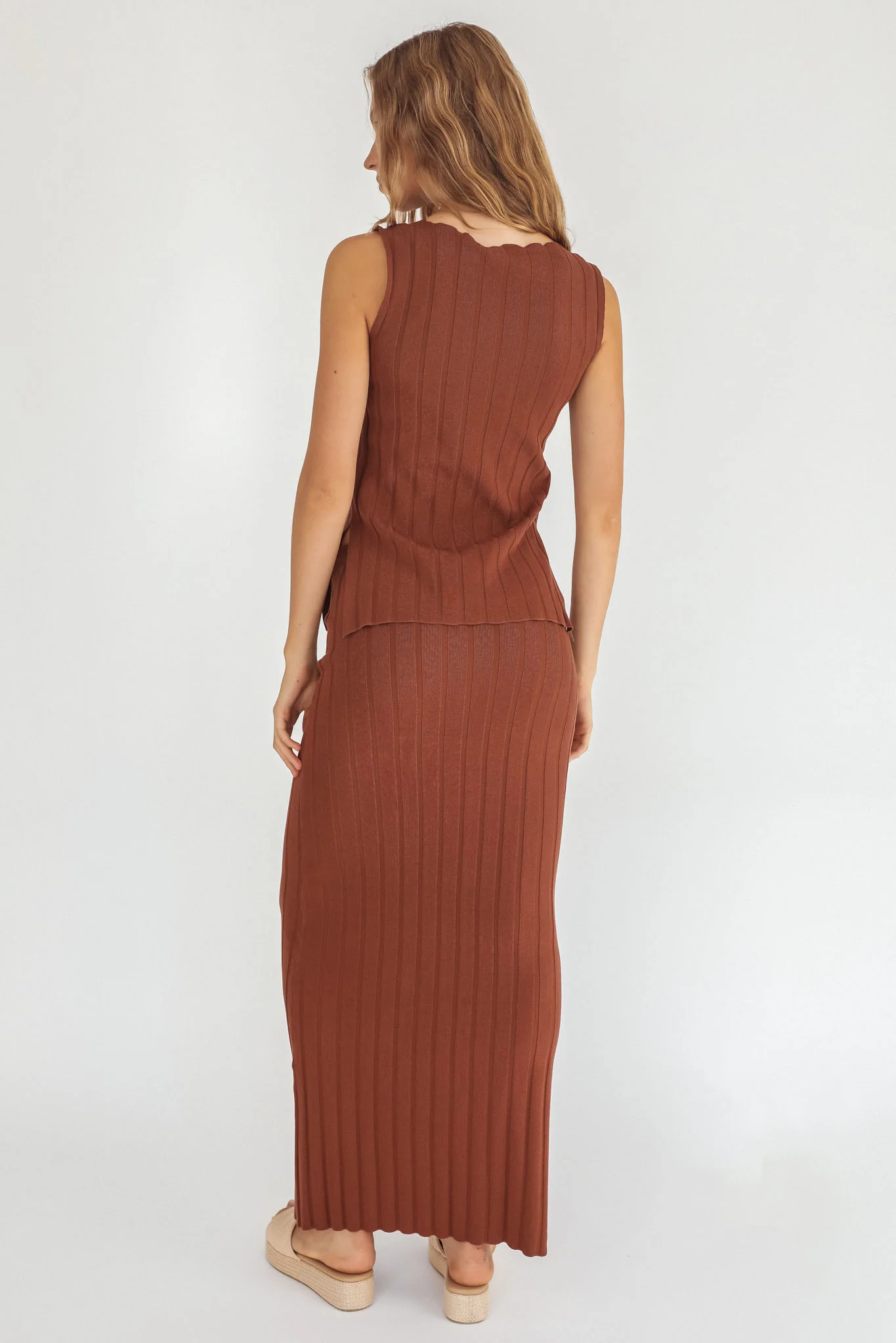 Kimora Ribbed Knit Maxi Skirt Brown - Sonourner
