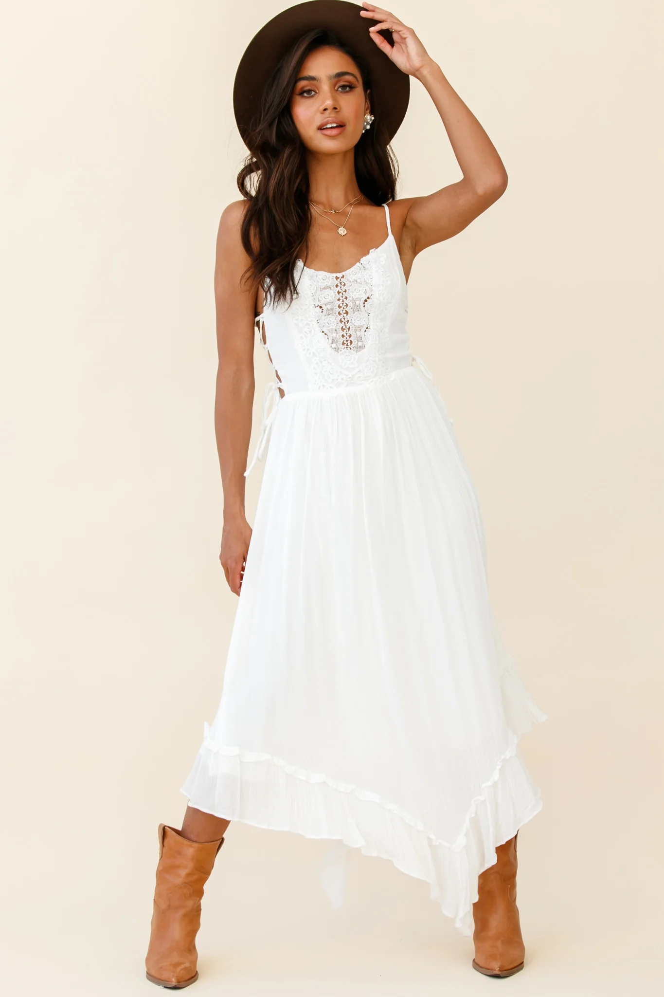 Angel Lace-up Maxi Dress White - Sonourner
