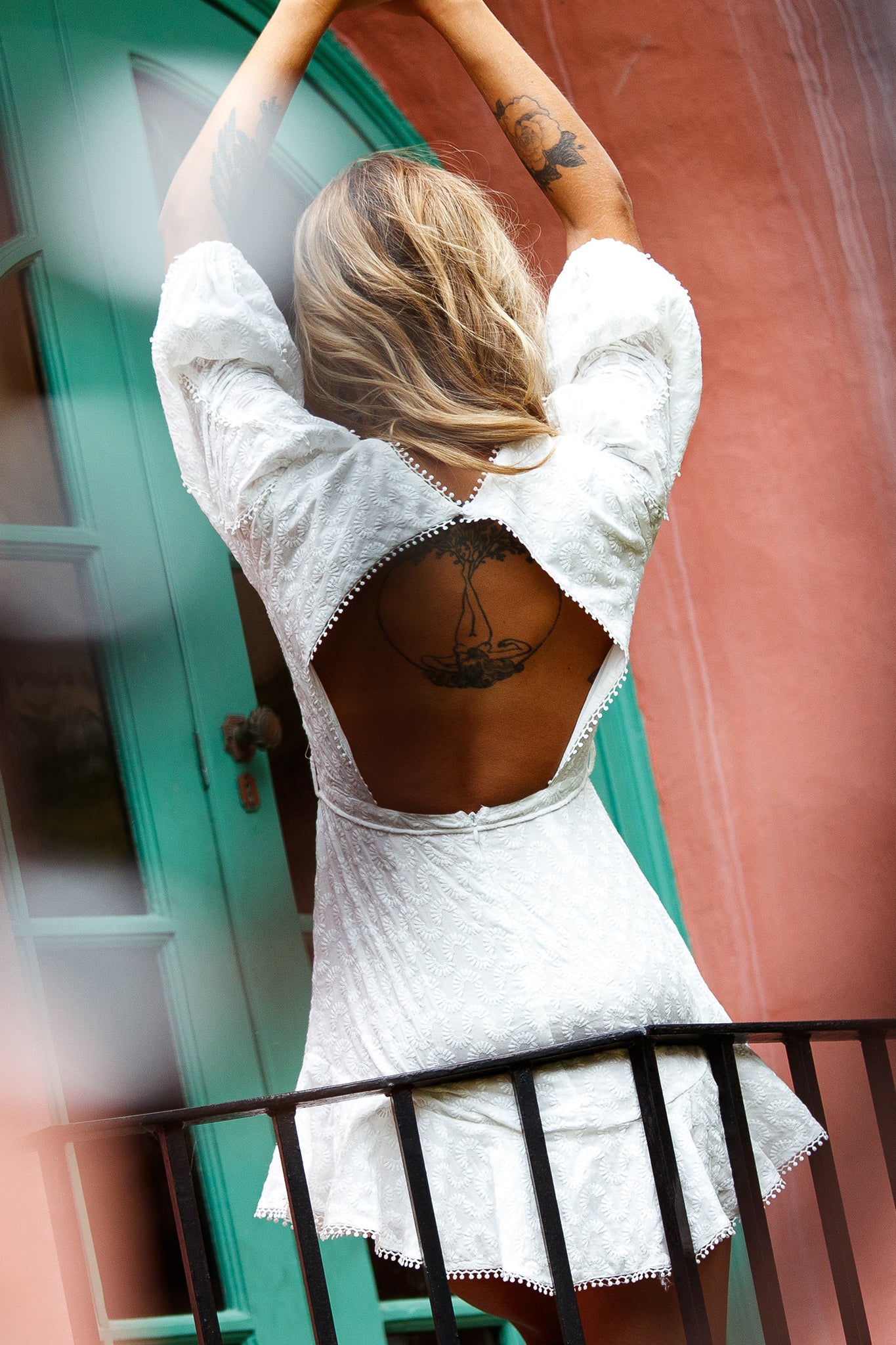 Josefine Puff Sleeve Cut-Out Back Dress White - Sonourner