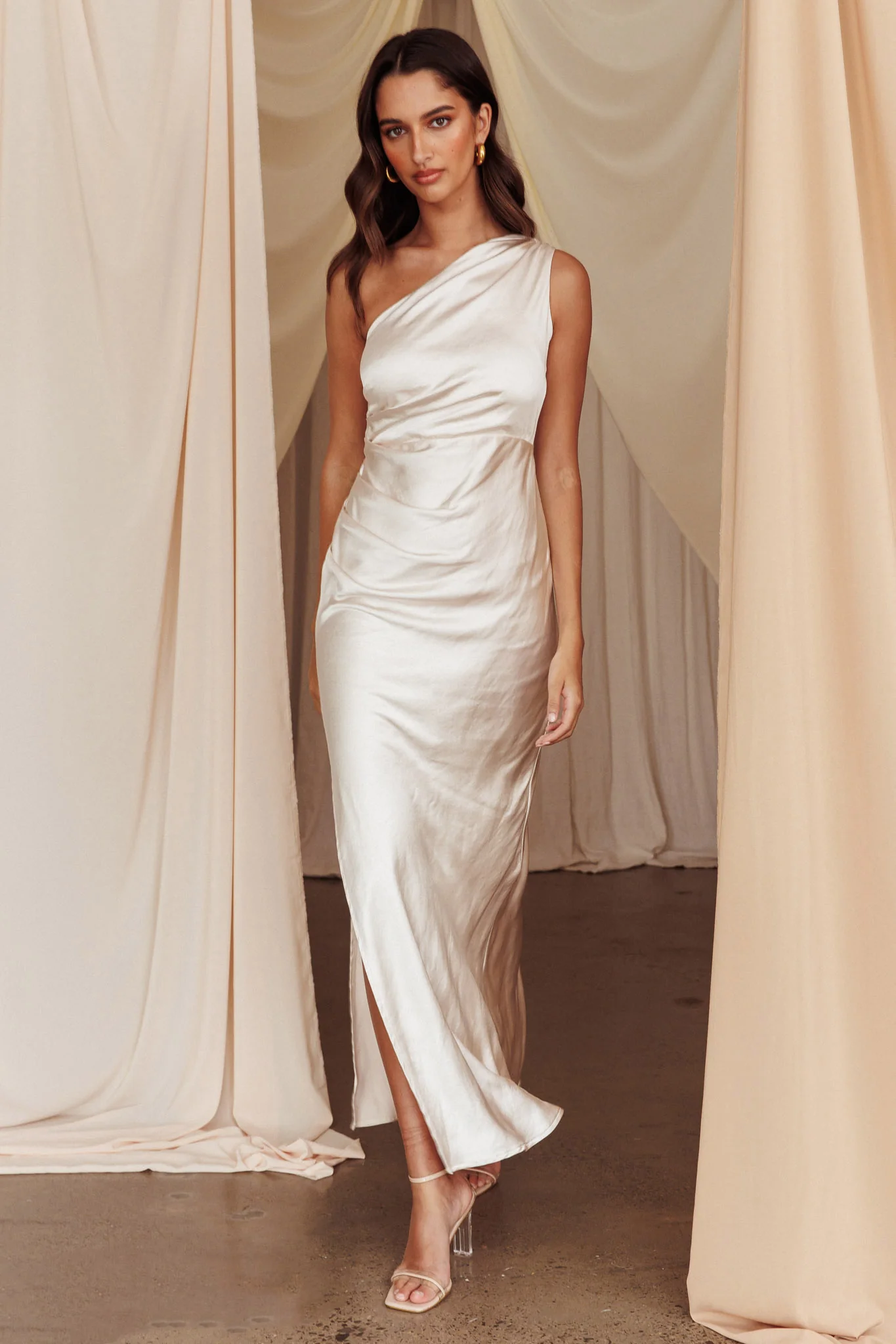 Kamillia One-Shoulder Split Maxi Dress Champagne - Sonourner