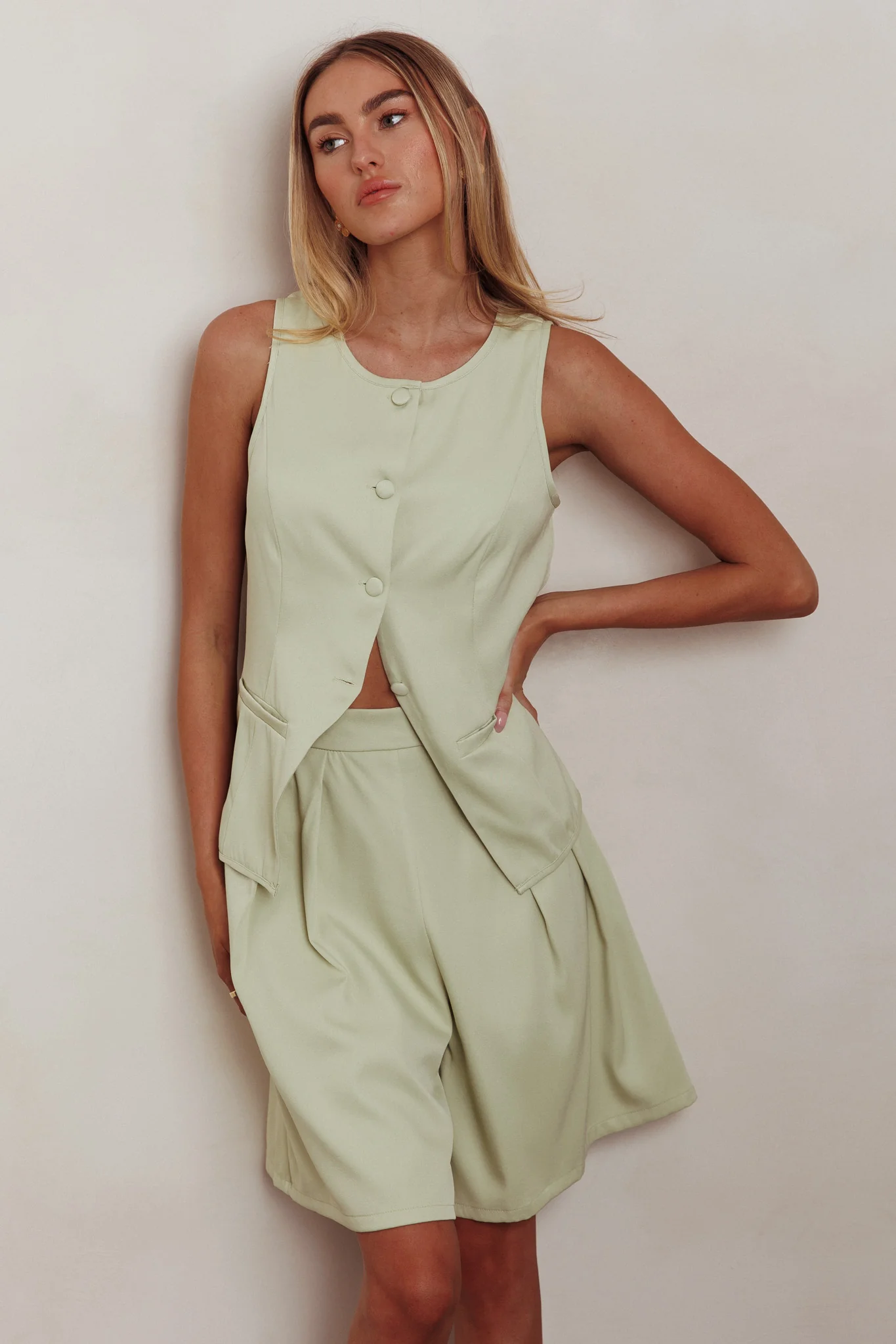 Janna Wide Leg Shorts Sage - Sonourner