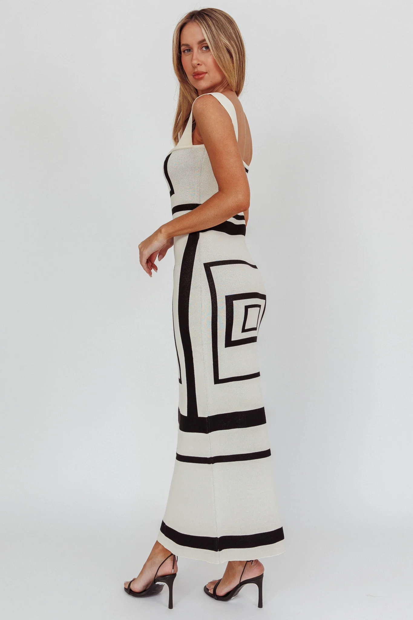 Stargazing Square Print Knit Maxi Dress Beige - Sonourner