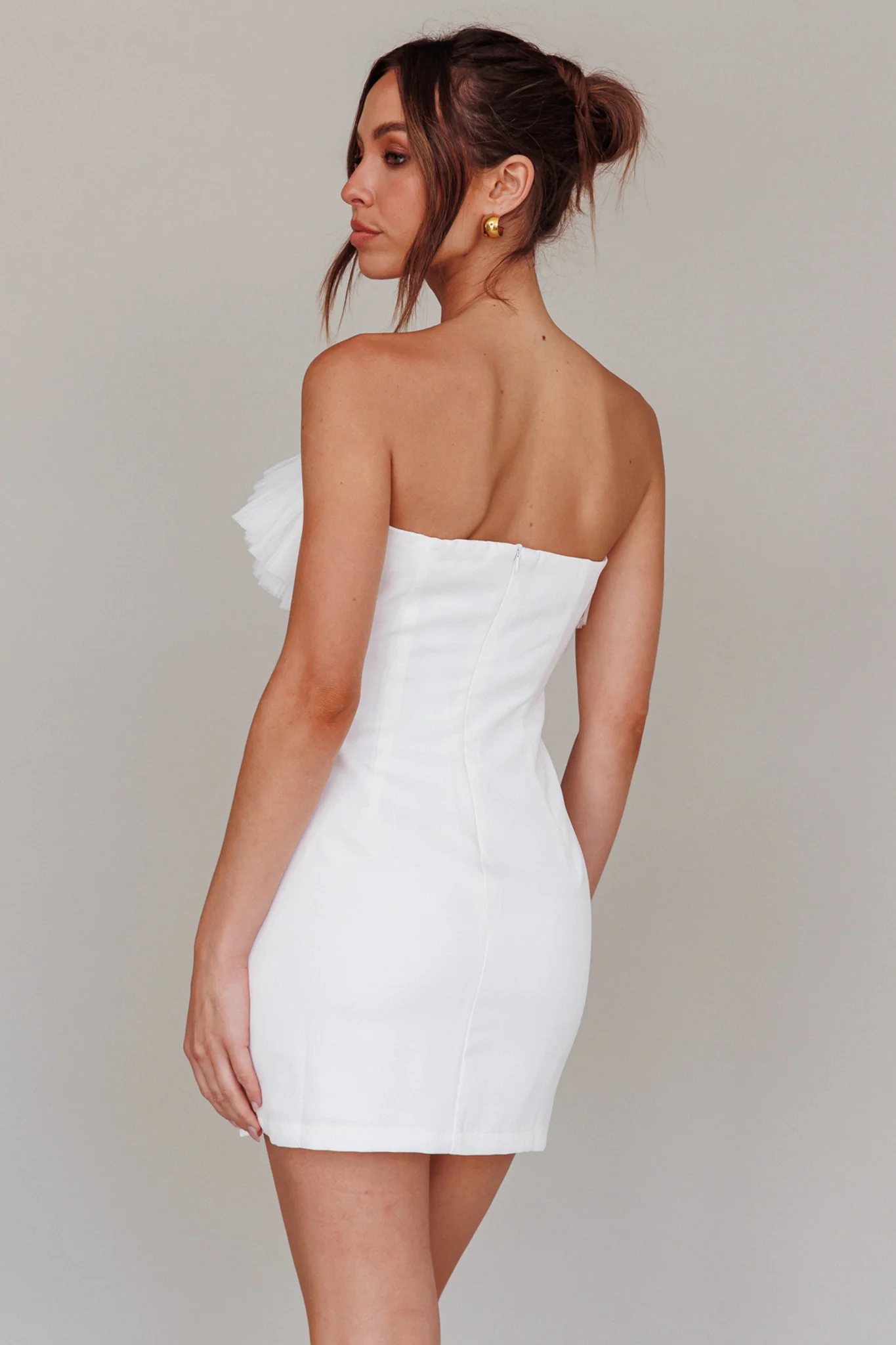 Elara Frill Neckline Mini Dress Off White - Sonourner