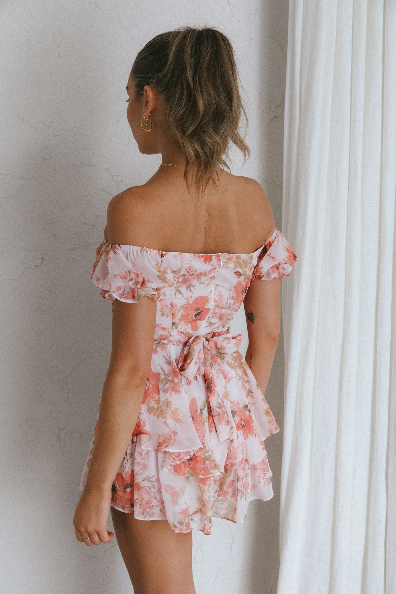 Linka Off-Shoulder Tie Back Romper Floral Pink - Sonourner