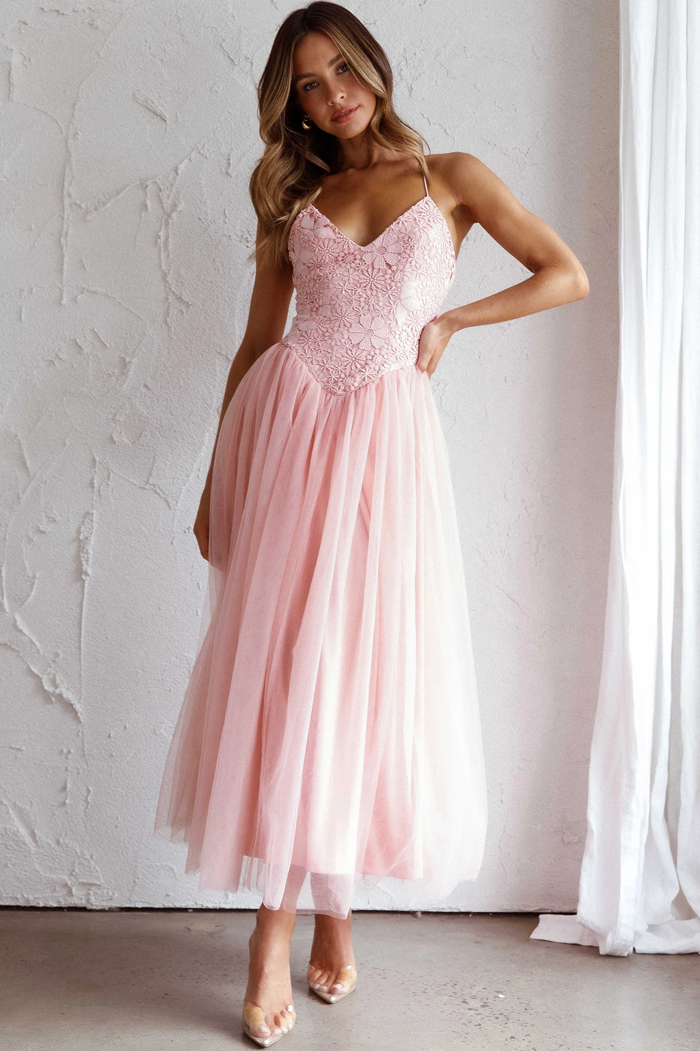 Novoli Floral Embroidery Midi Dress Blush - Sonourner