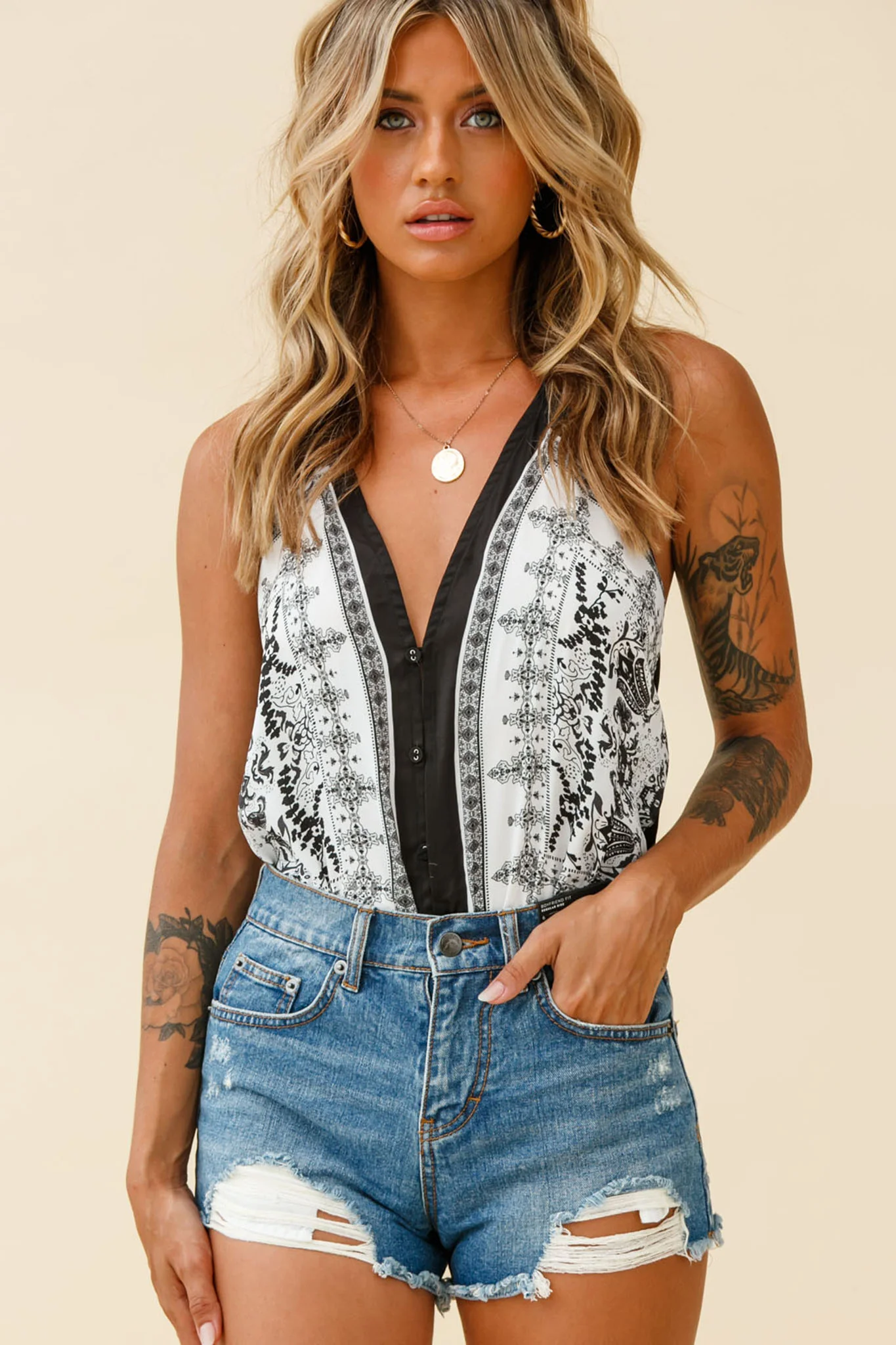Get Loud Button Front Open Back Bodysuit Paisley Print Black - Sonourner