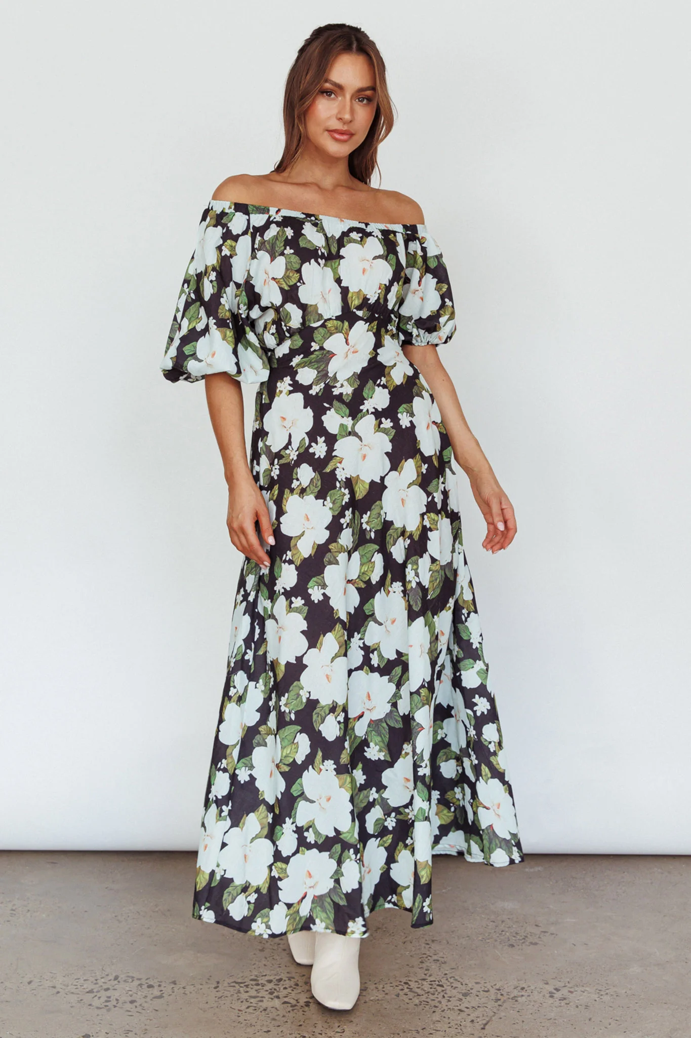 Momentum Off Shoulder Maxi Dress Floral Black - Sonourner