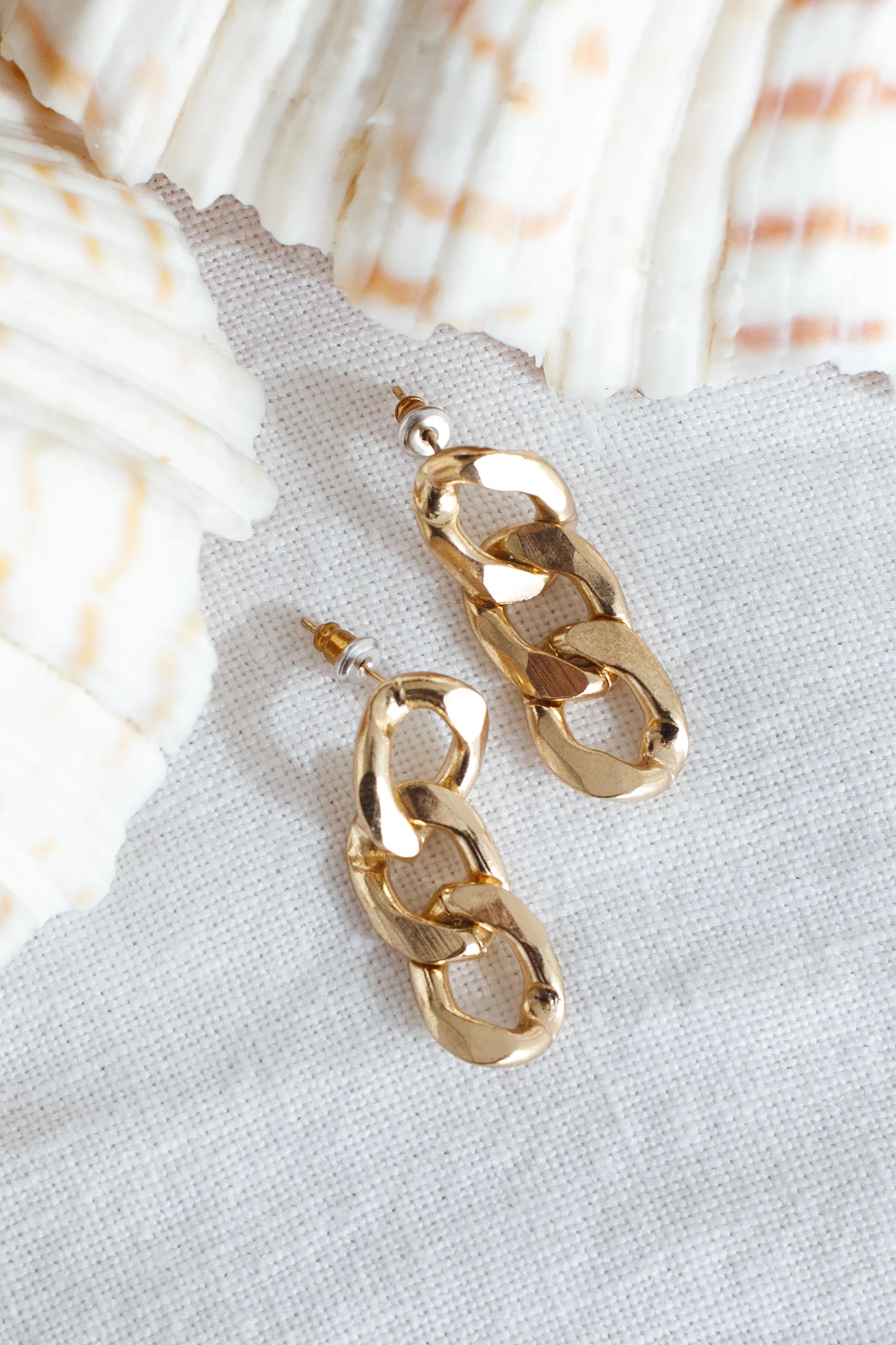 Korah Chain Earrings Gold - Sonourner