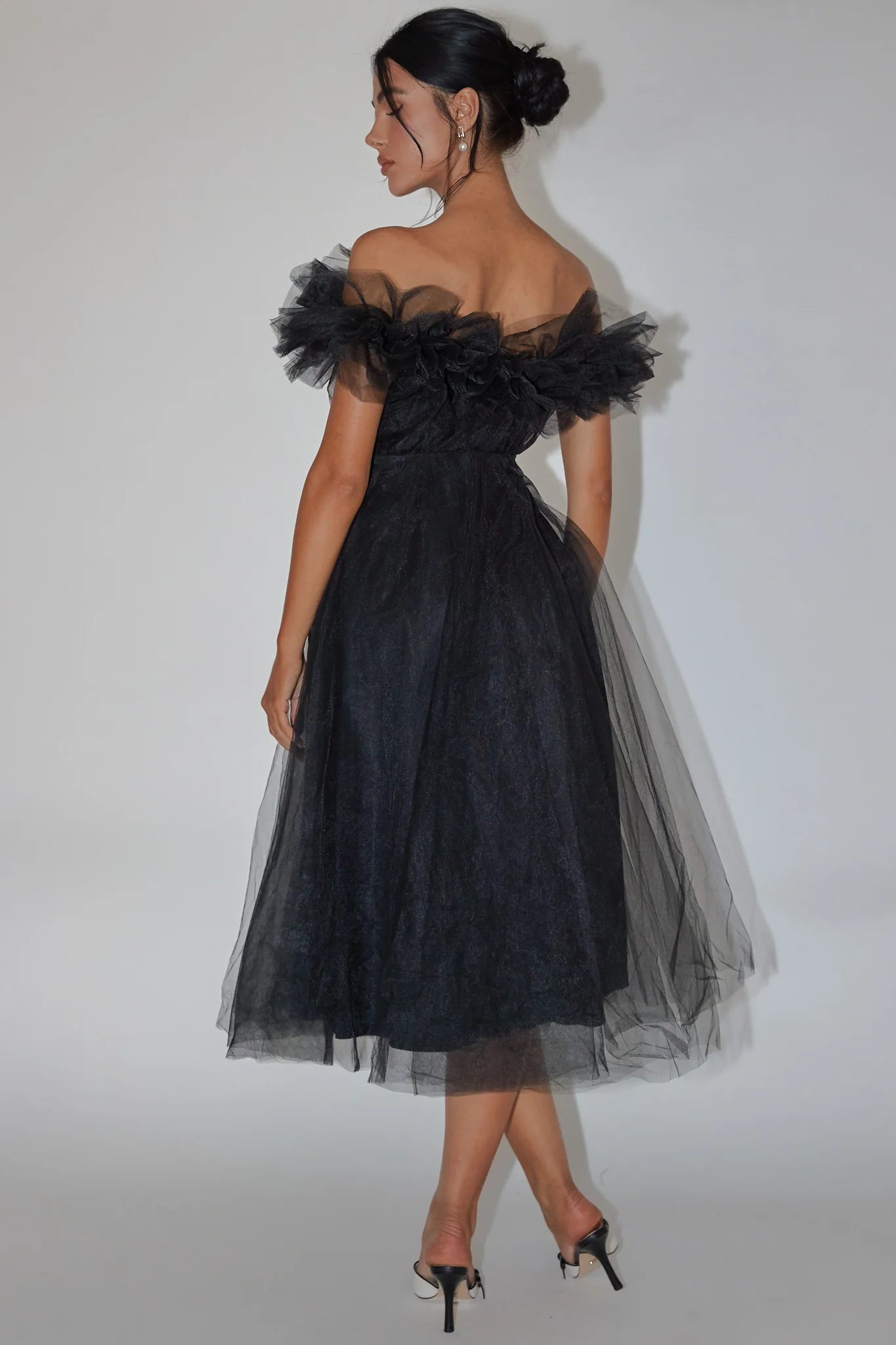 May Rose Off-Shoulder Tulle Midi Dress Black - Sonourner