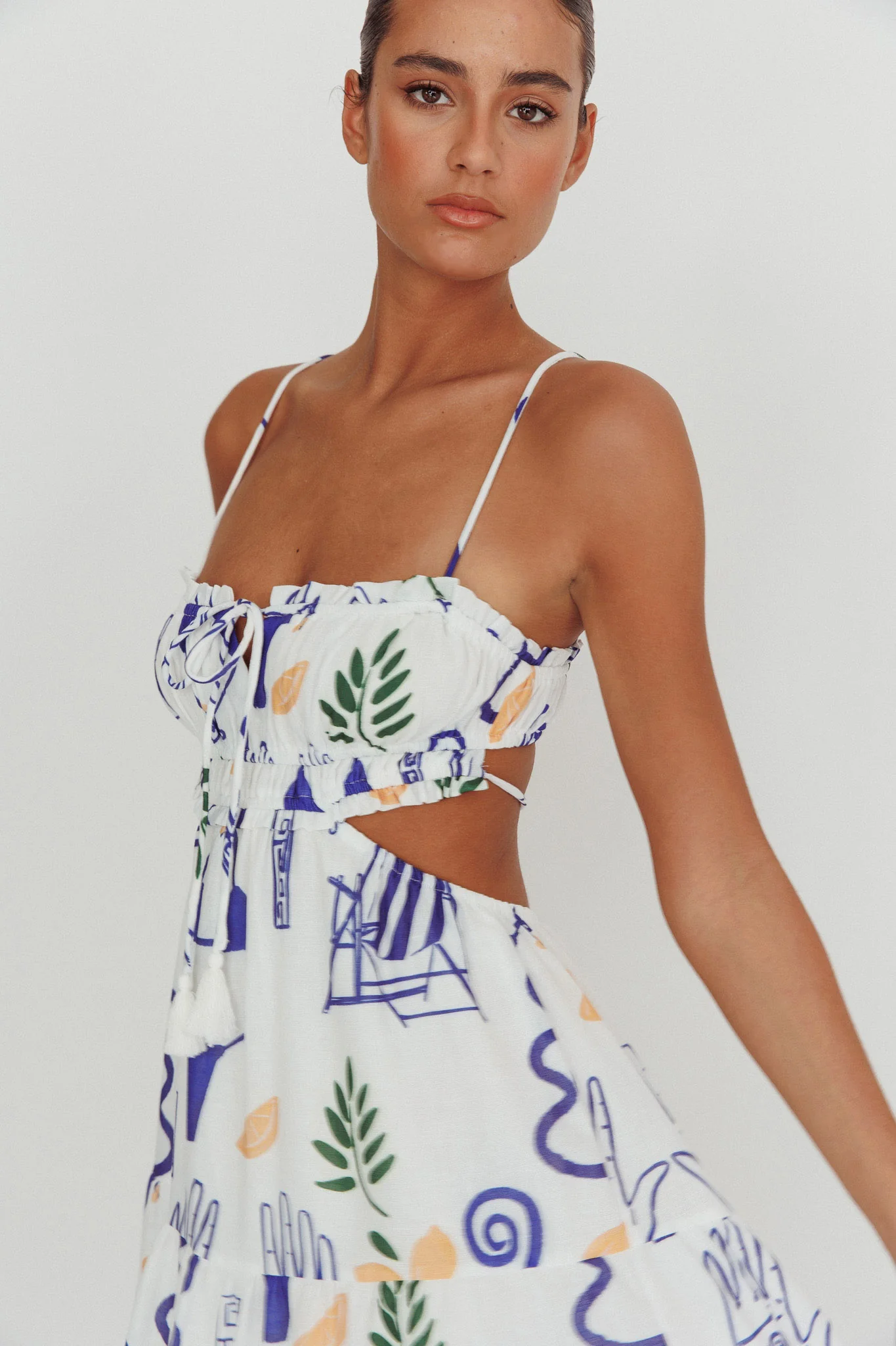 Eyona Cut-Out Back Print Maxi Dress White - Sonourner