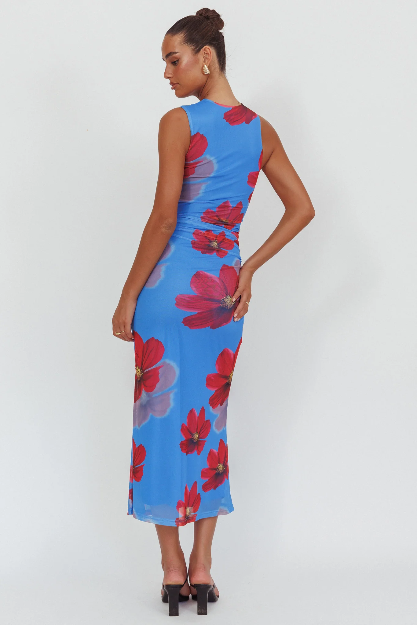 On Air Twist Neck Maxi Dress Floral Blue - Sonourner