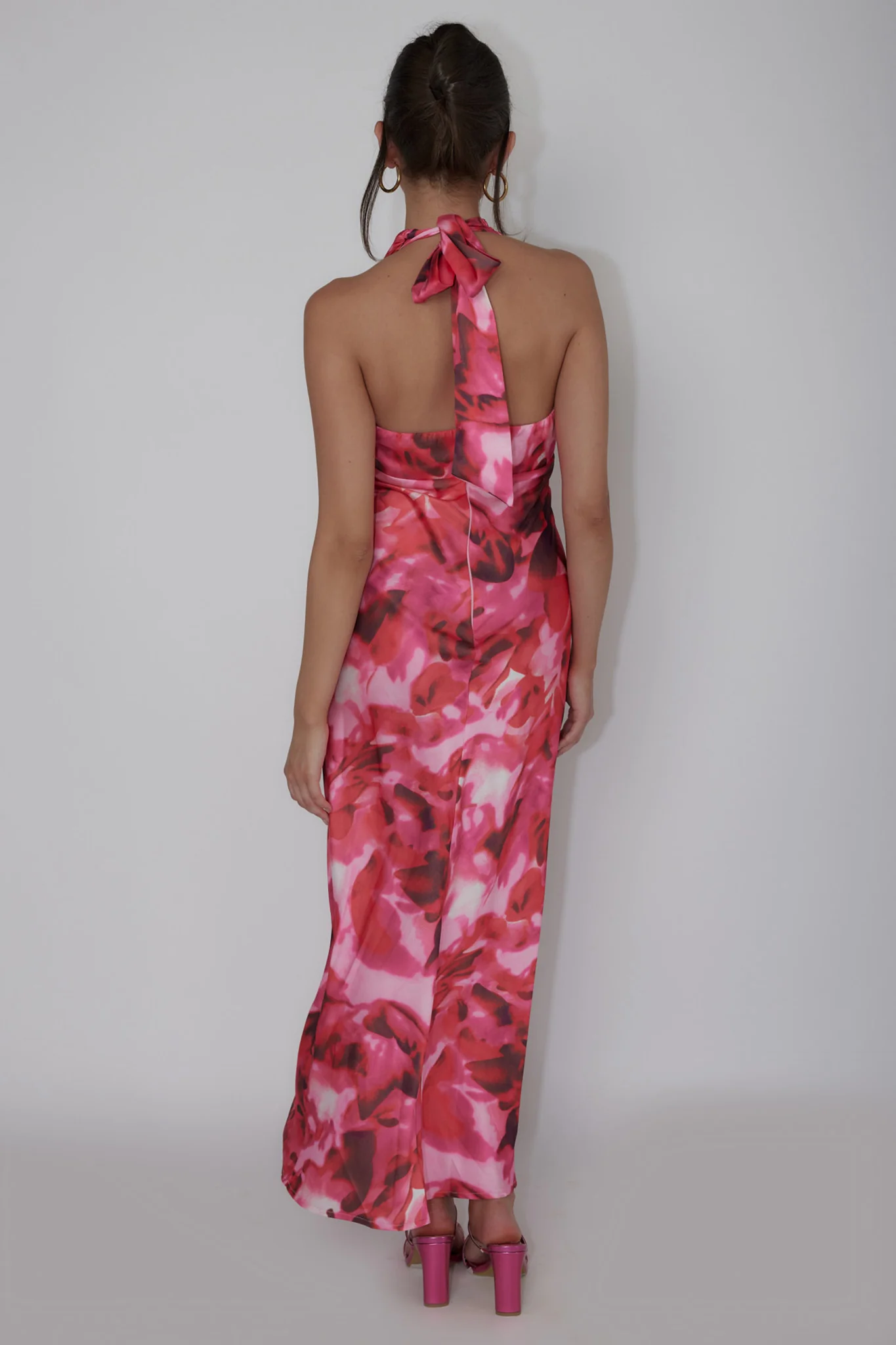 Modern Muses Halterneck Maxi Dress Floral Pink - Sonourner