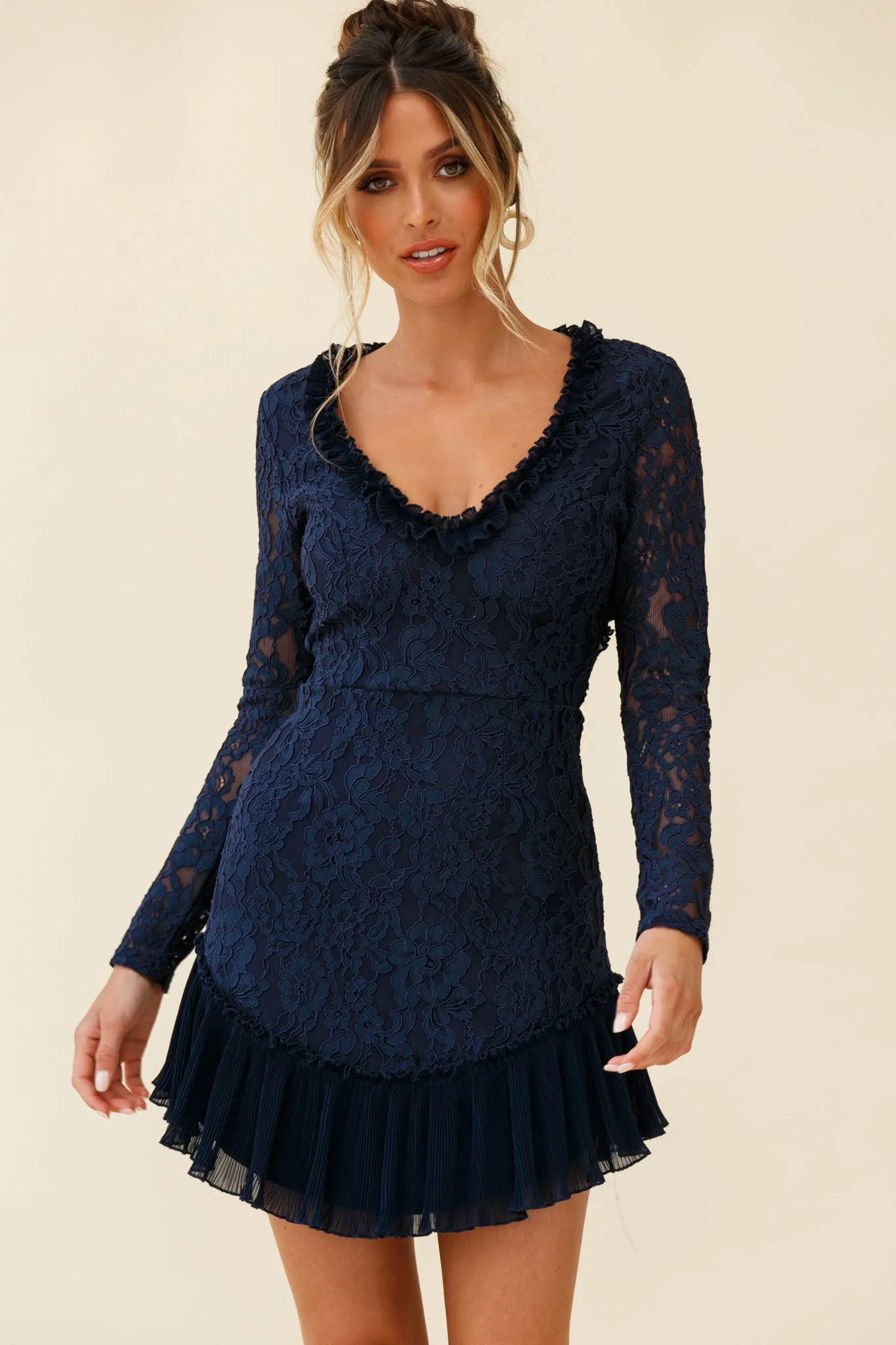 Isabella Long Sleeve Open Back Lace Dress Navy - Sonourner
