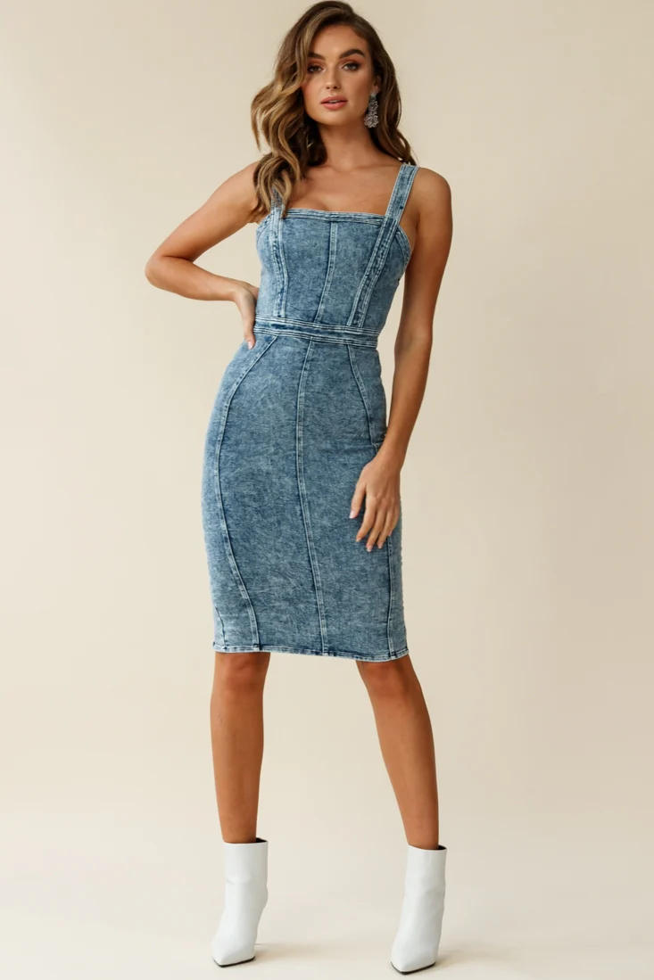 Shalom Structured Bodycon Midi Dress Washed Blue - Sonourner