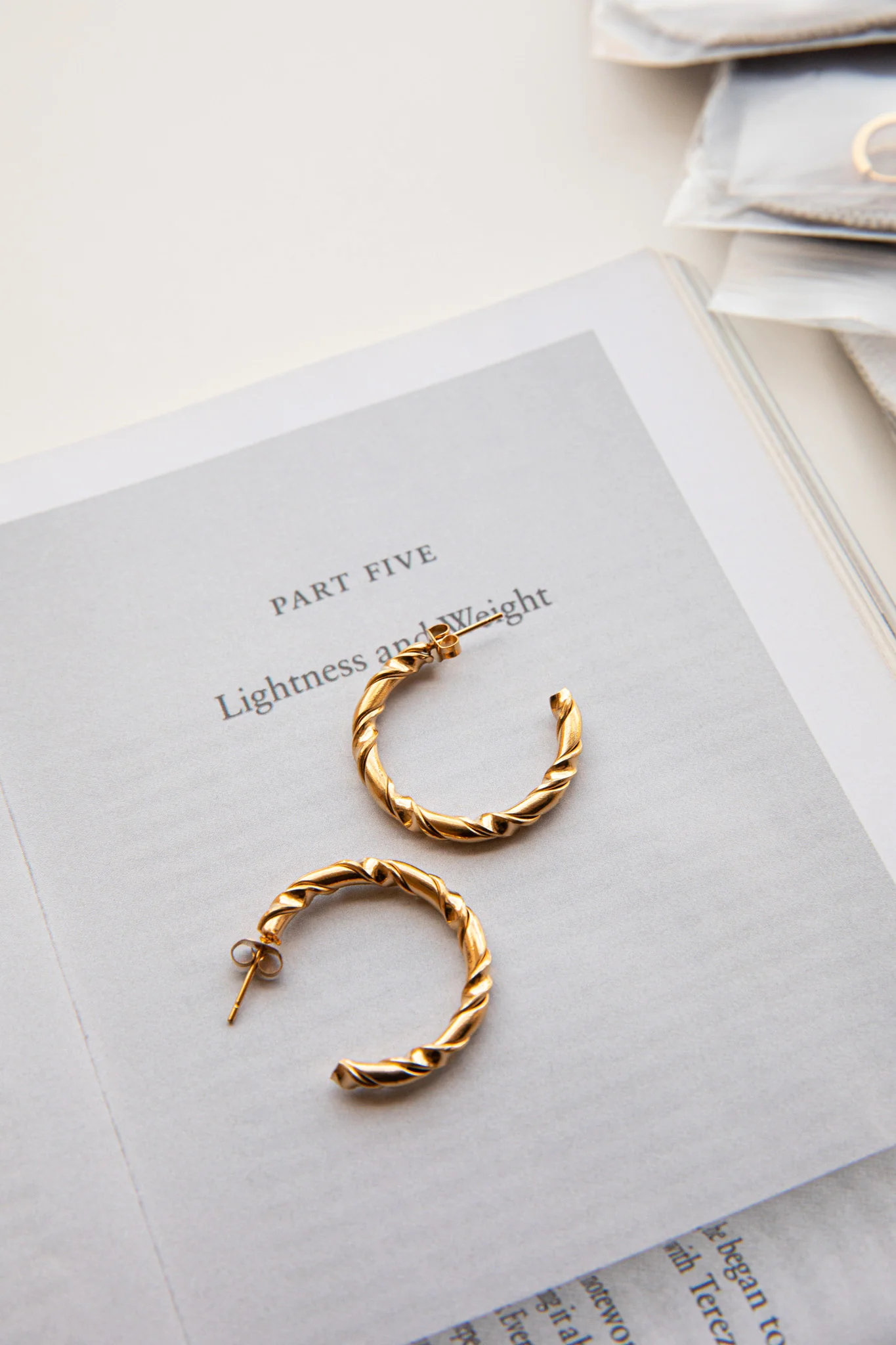 Rachmaninov Open Hoop Earrings Gold - Sonourner
