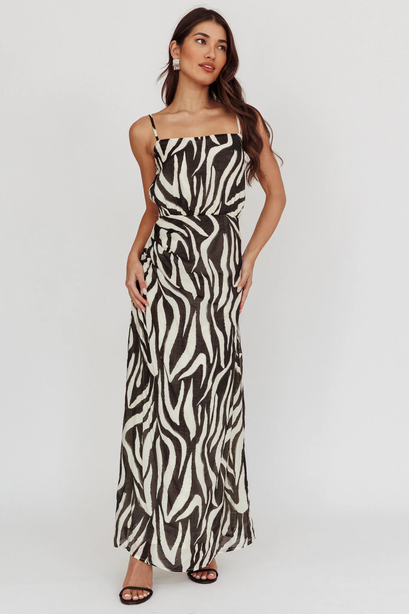 Pristine Zebra Print Maxi Dress Black - Sonourner