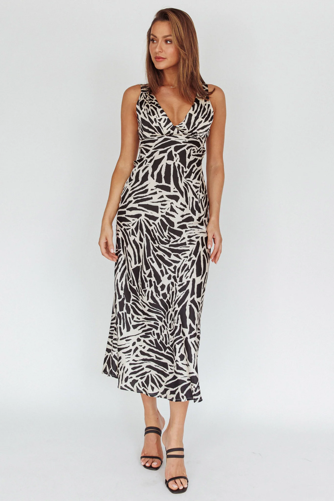 Turin V-Neckline Print Midi Dress Black - Sonourner