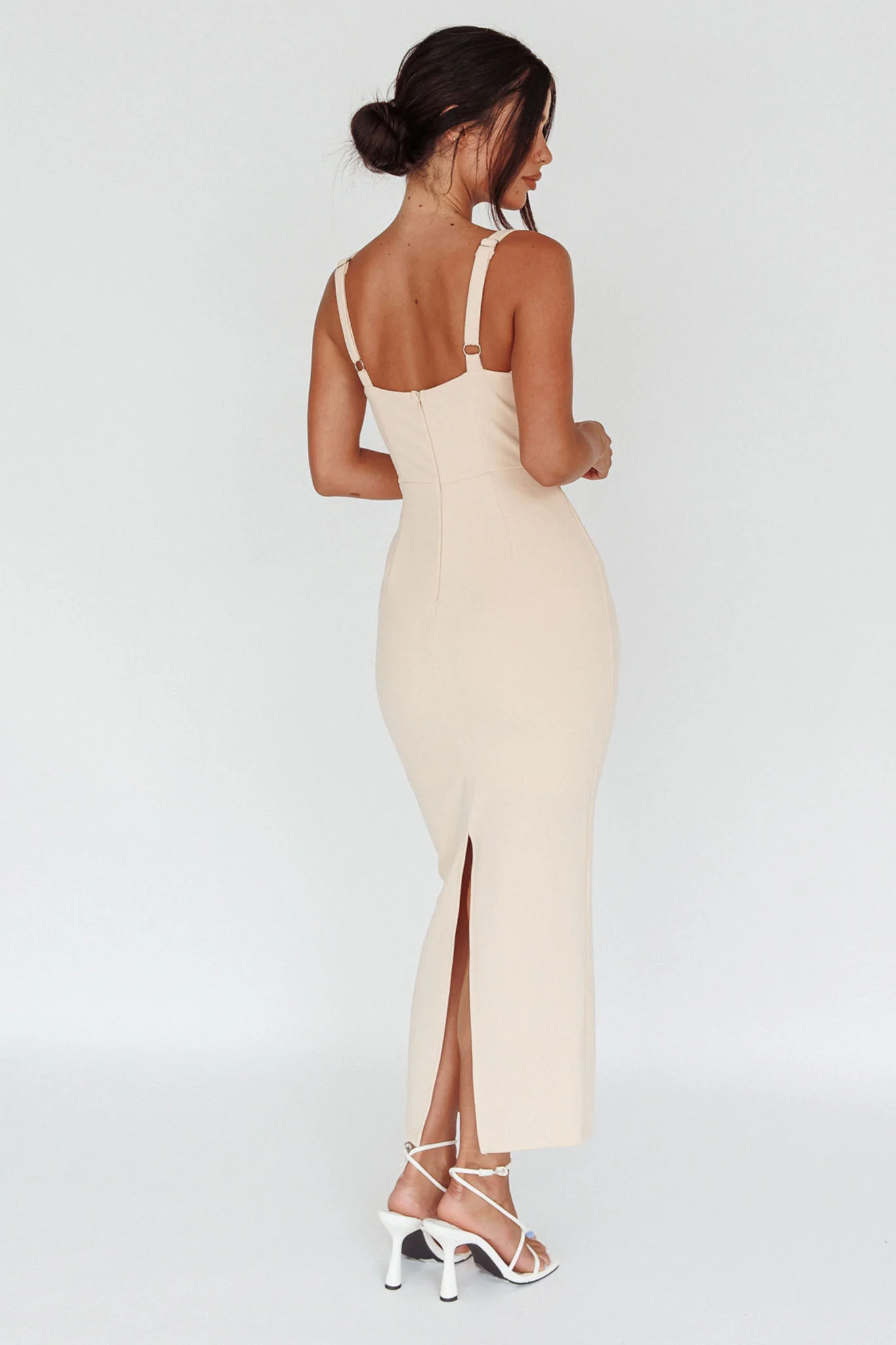 Winter Garden U-Neckline Maxi Dress Beige - Sonourner