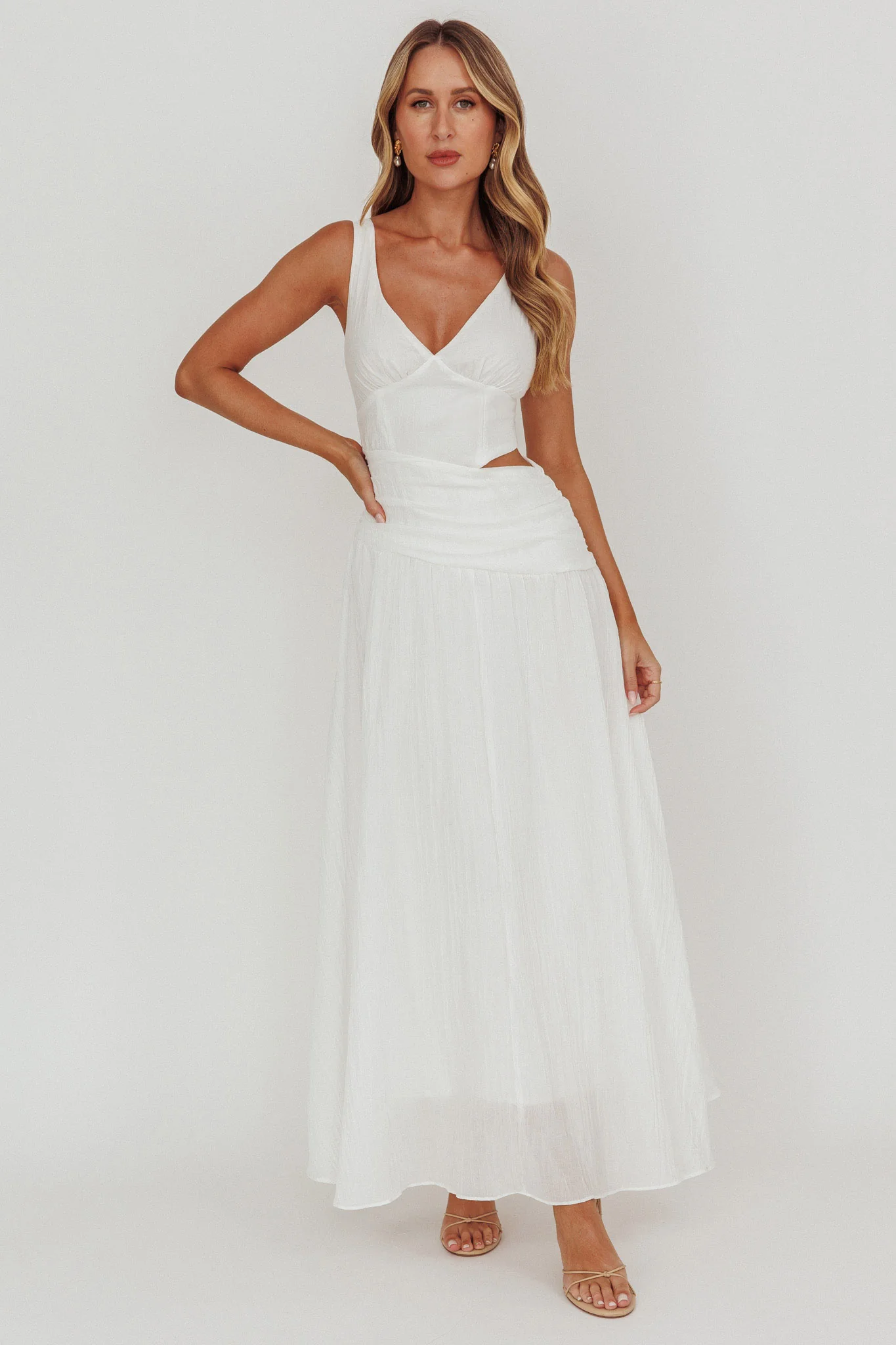 First Dates Waist Cut-Out Maxi Dress White - Sonourner
