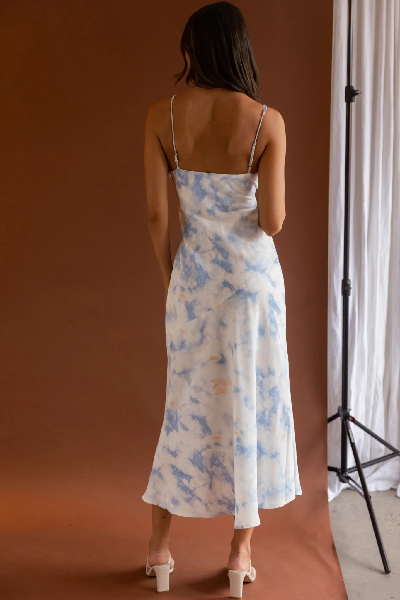 She Reigns Twist Bust Split Midi Dress Tie Dye Blue - Sonourner