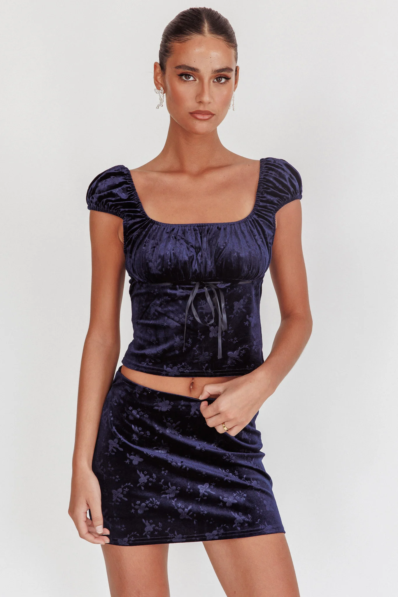 High Rollers Floral Velvet Mini Skirt Navy - Sonourner