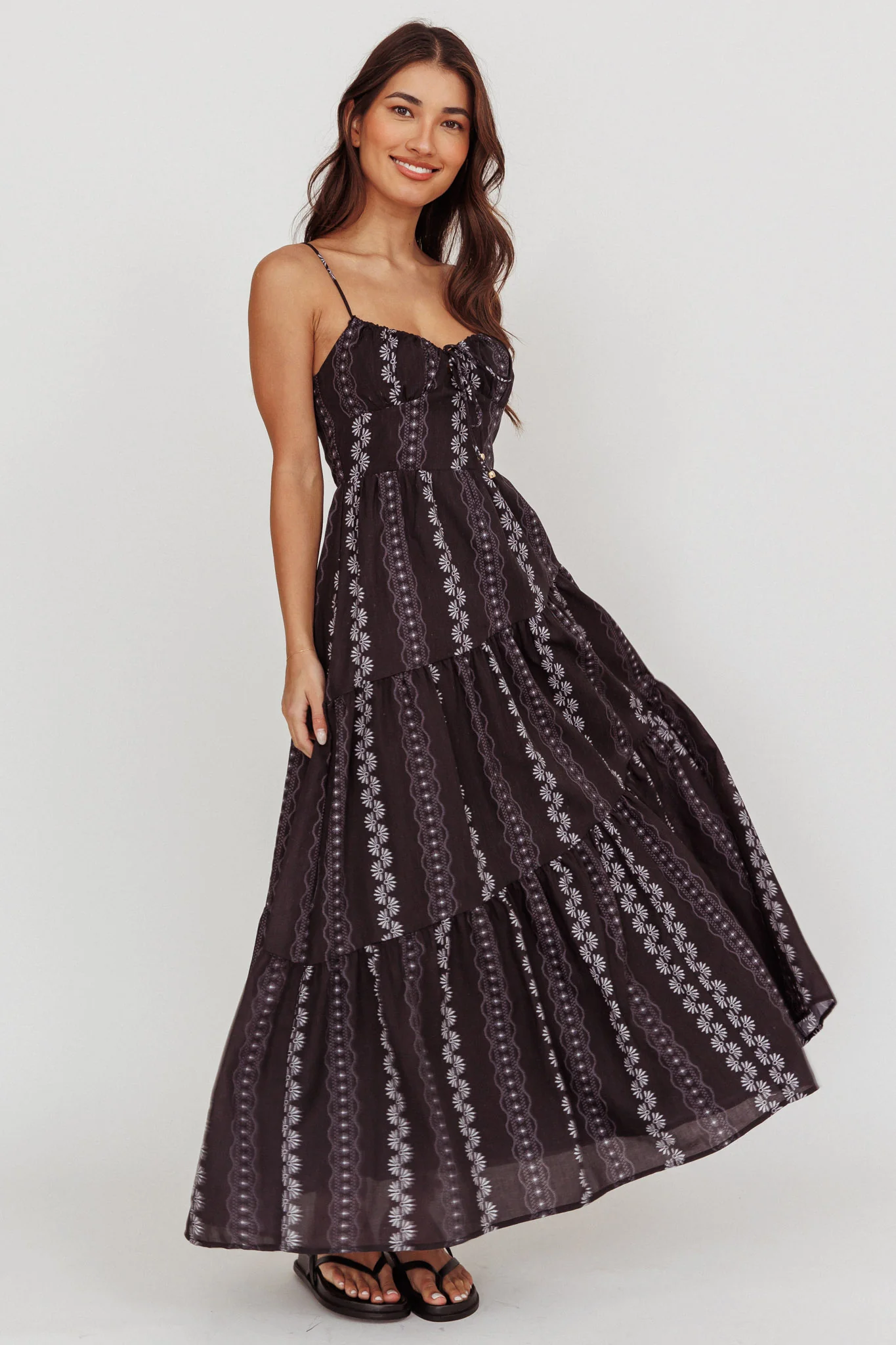 Doe Tied Bust Maxi Dress Black - Sonourner