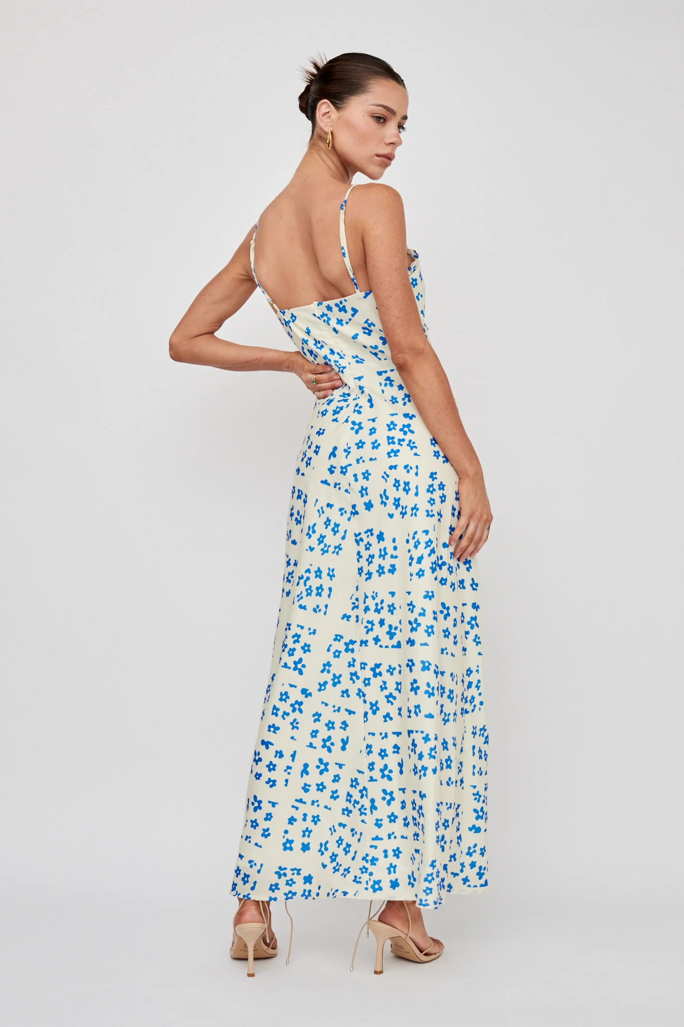 Anja Frill Trim Maxi Dress Print Cream Blue - Sonourner