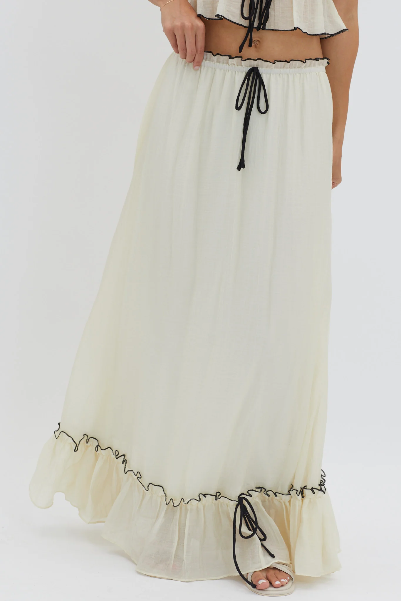 Maidens Tie Detail Overlock Maxi Skirt Cream - Sonourner