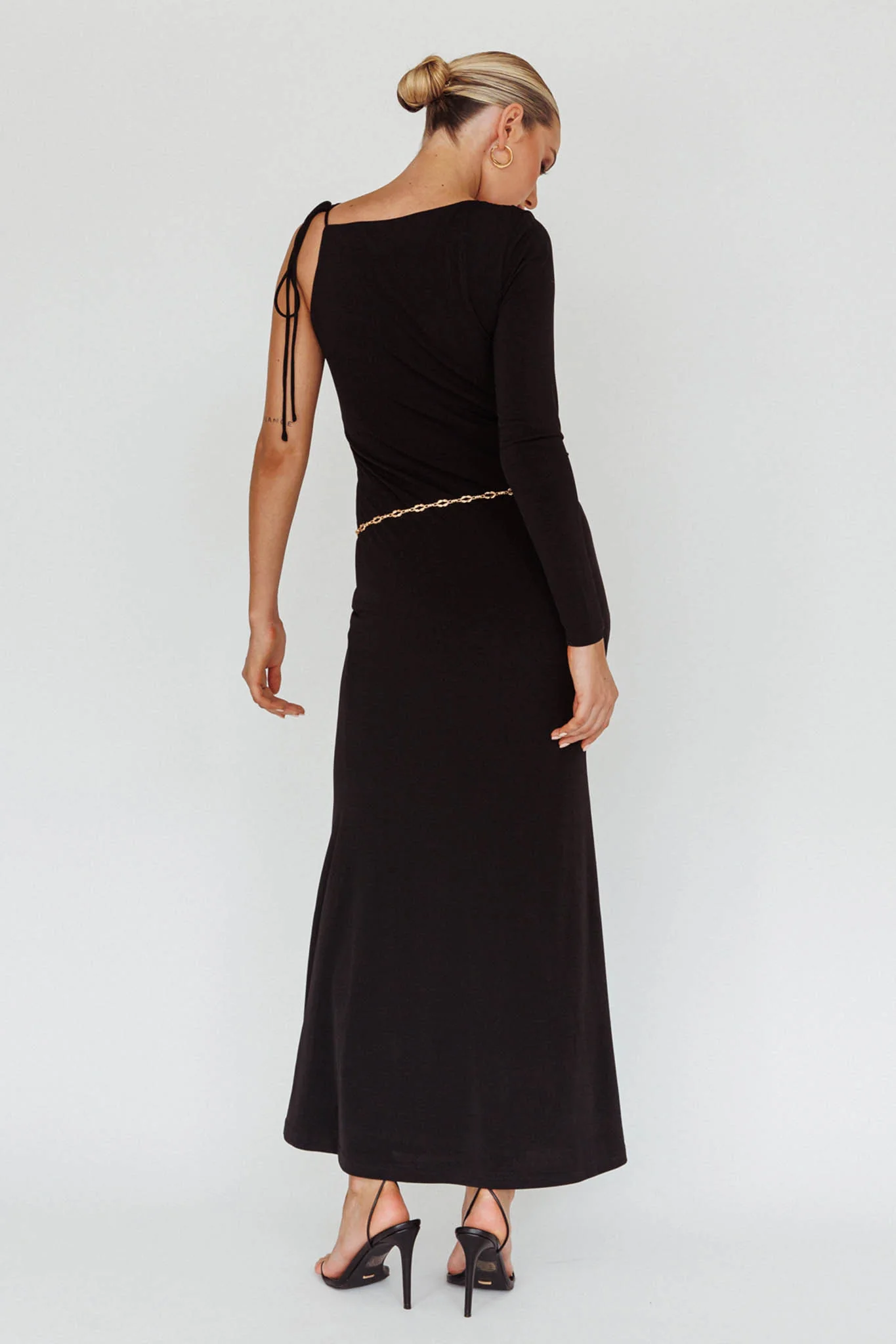 Star Walker One Sleeve Maxi Dress Black - Sonourner