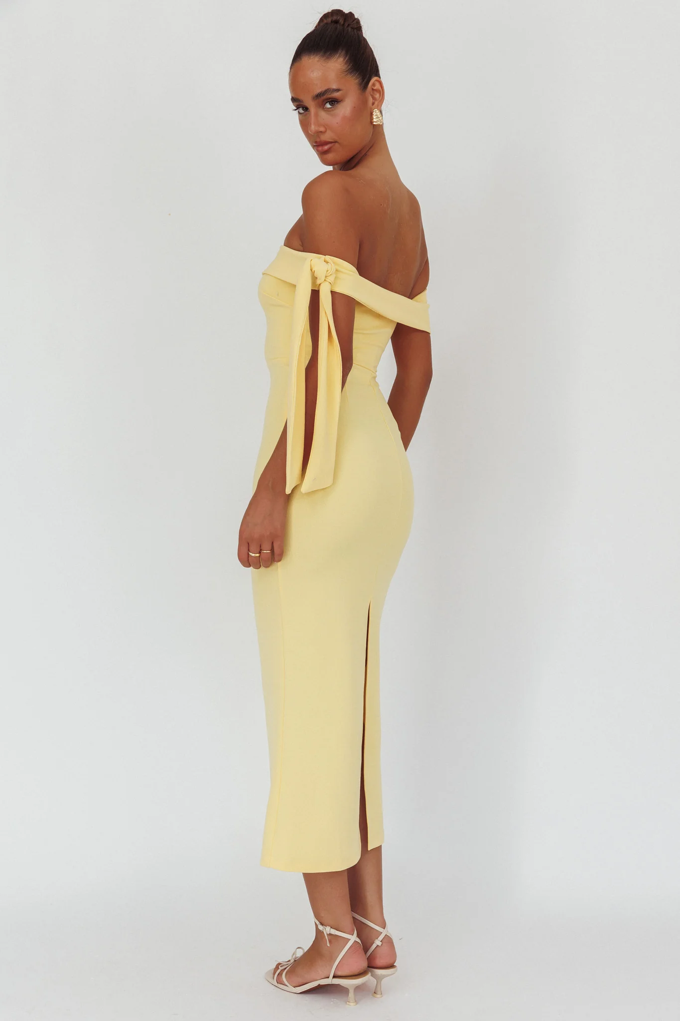 Aurora Sky Off-Shoulder Tie Maxi Dress Lemon - Sonourner