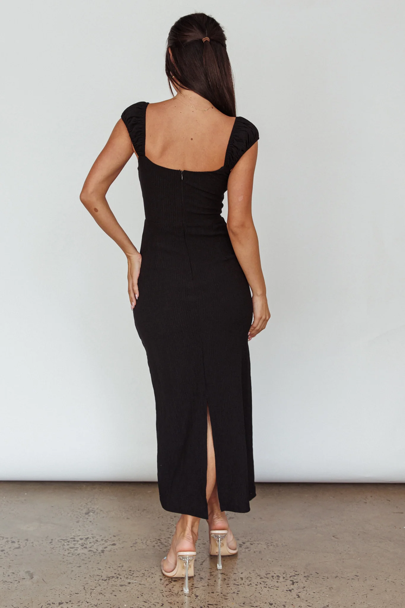 Iconic Cut-Out Bodice Midi Dress Black - Sonourner