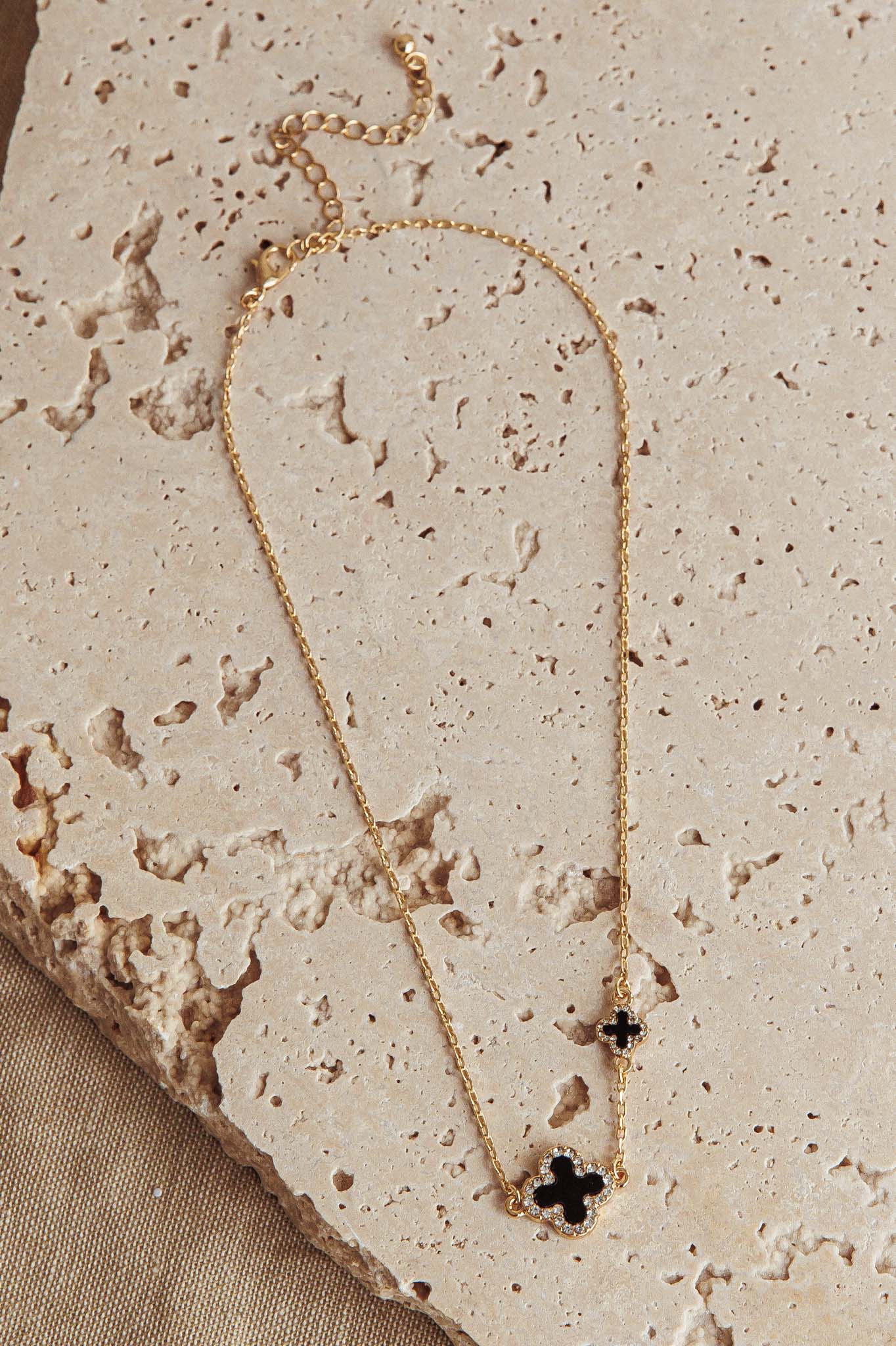 Kristin Four-Leaf Clover Necklace Gold Black - Sonourner