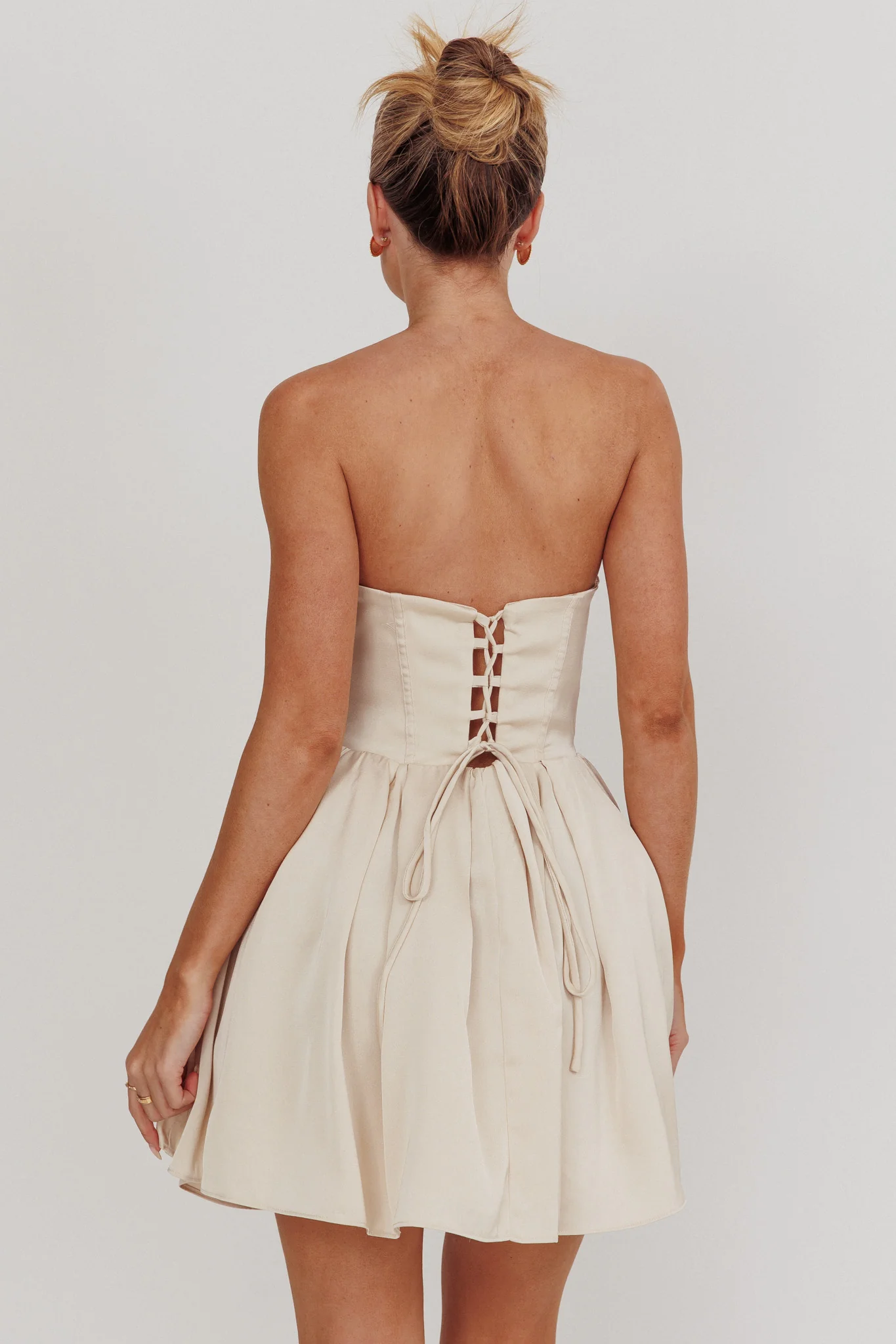 What I Like Sweetheart Neckline Mini Dress Champagne - Sonourner