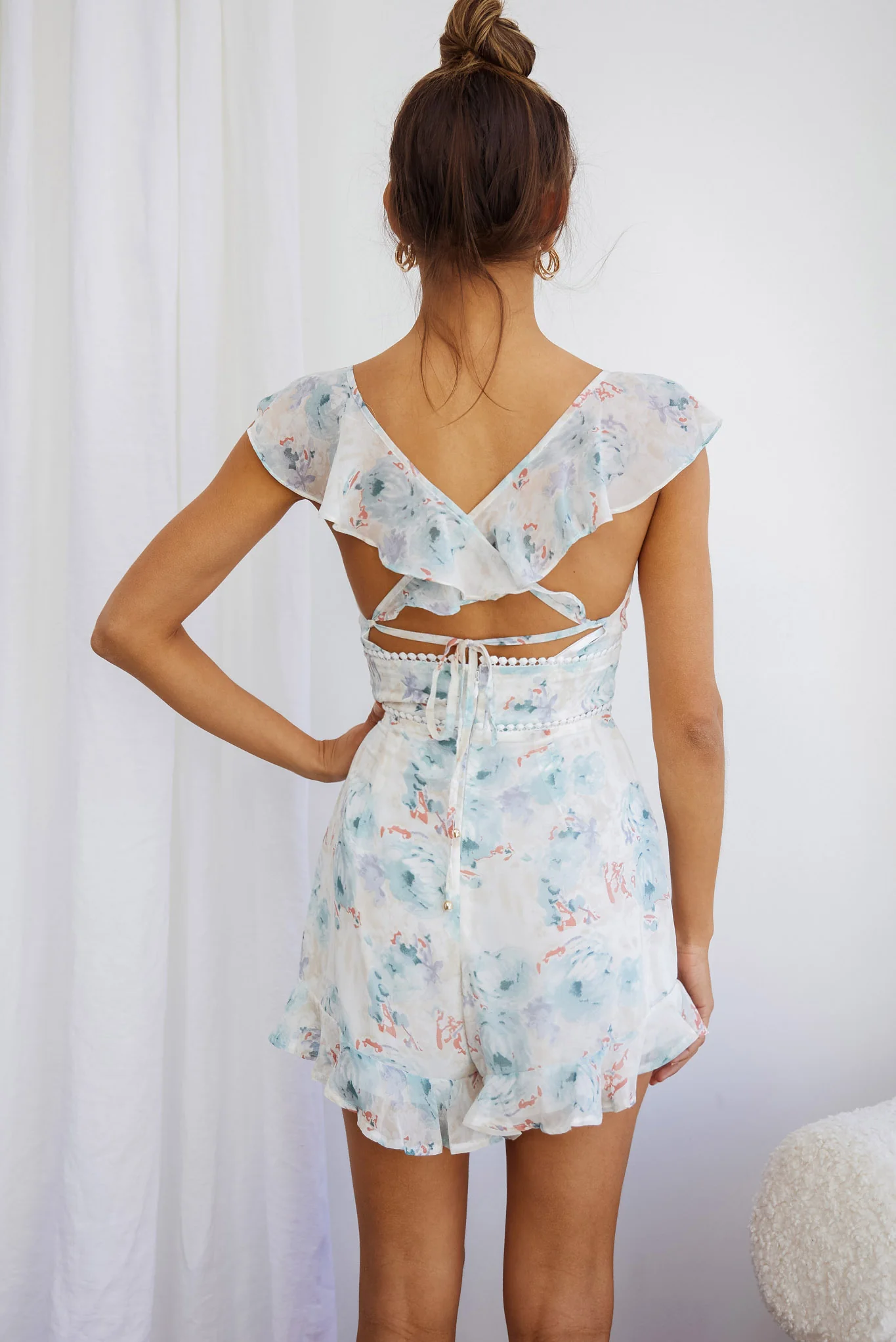 Catch Feelings Ruffle Strap Romper Floral Blush - Sonourner