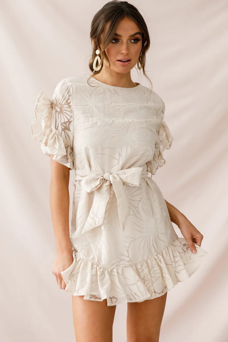 Coolum Ruffle Sleeve Dress Beige - Sonourner