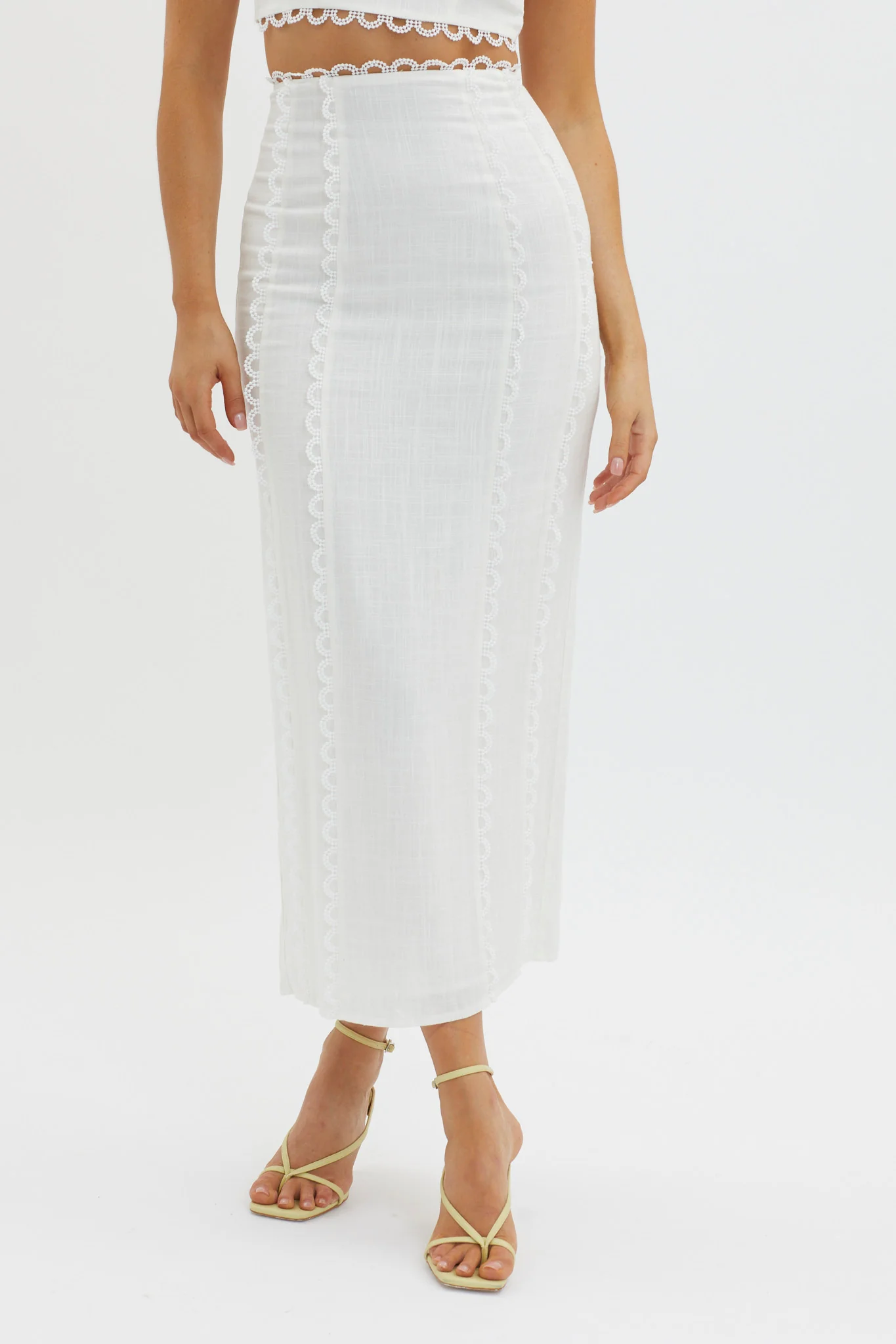 Chamberlain Scallop Trim Maxi Skirt White - Sonourner
