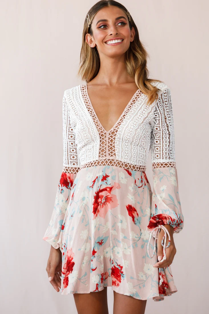Carson Crochet Details Dress Floral Pink - Sonourner