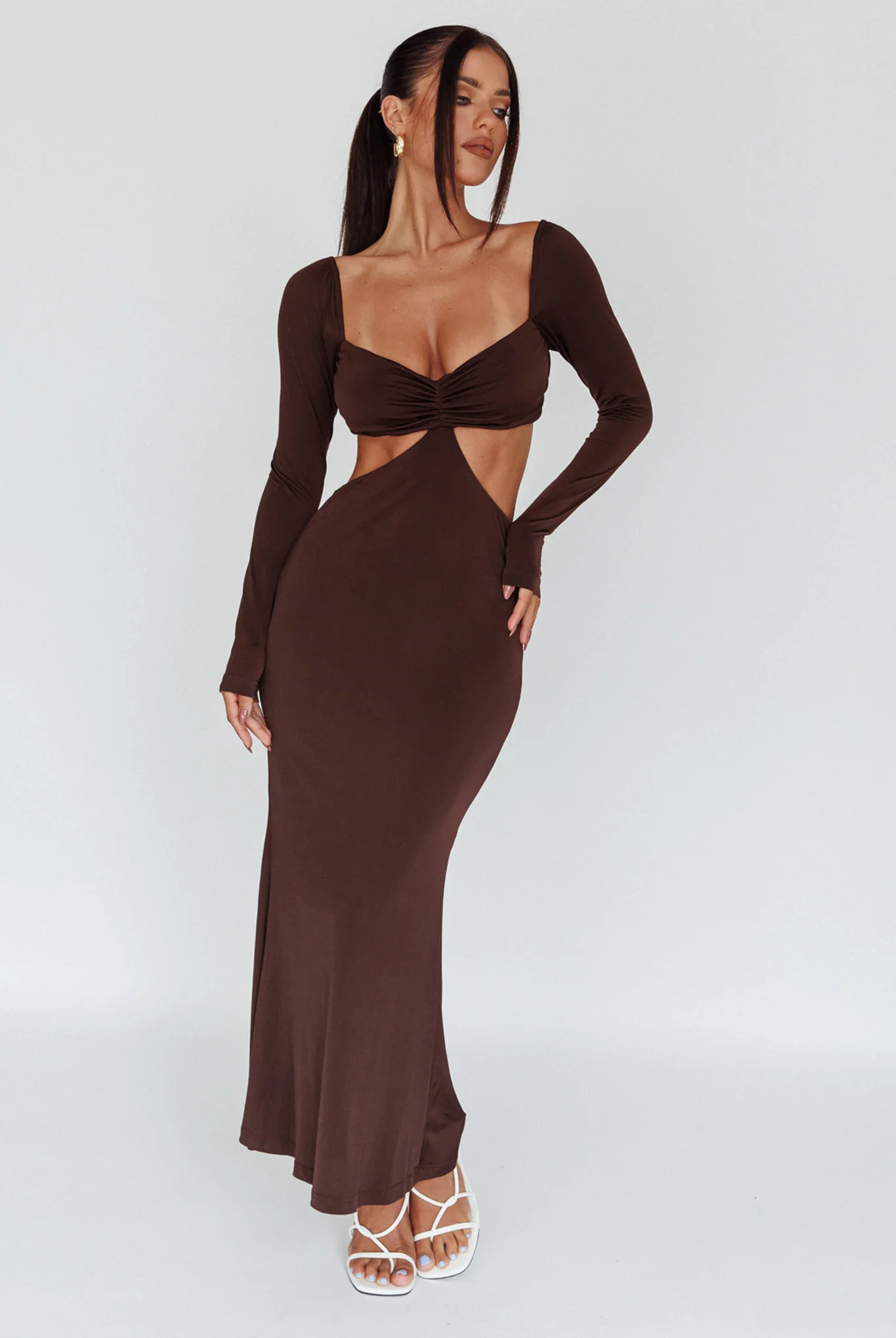 Vienna Long Sleeve Cut-Out Waist Maxi Dress Chocolate - Sonourner