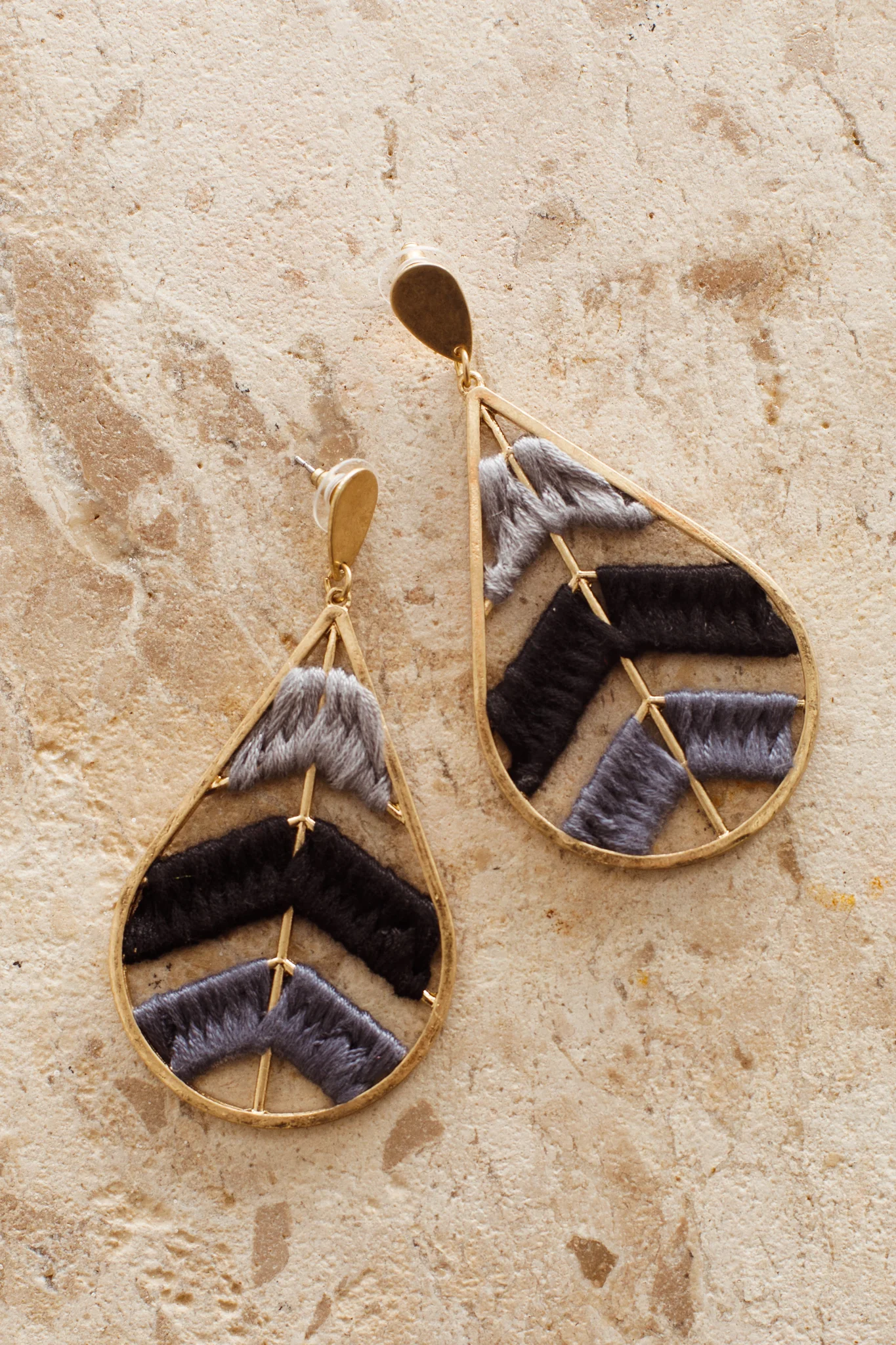 Pippa Woven Chevron Earrings Gold - Sonourner