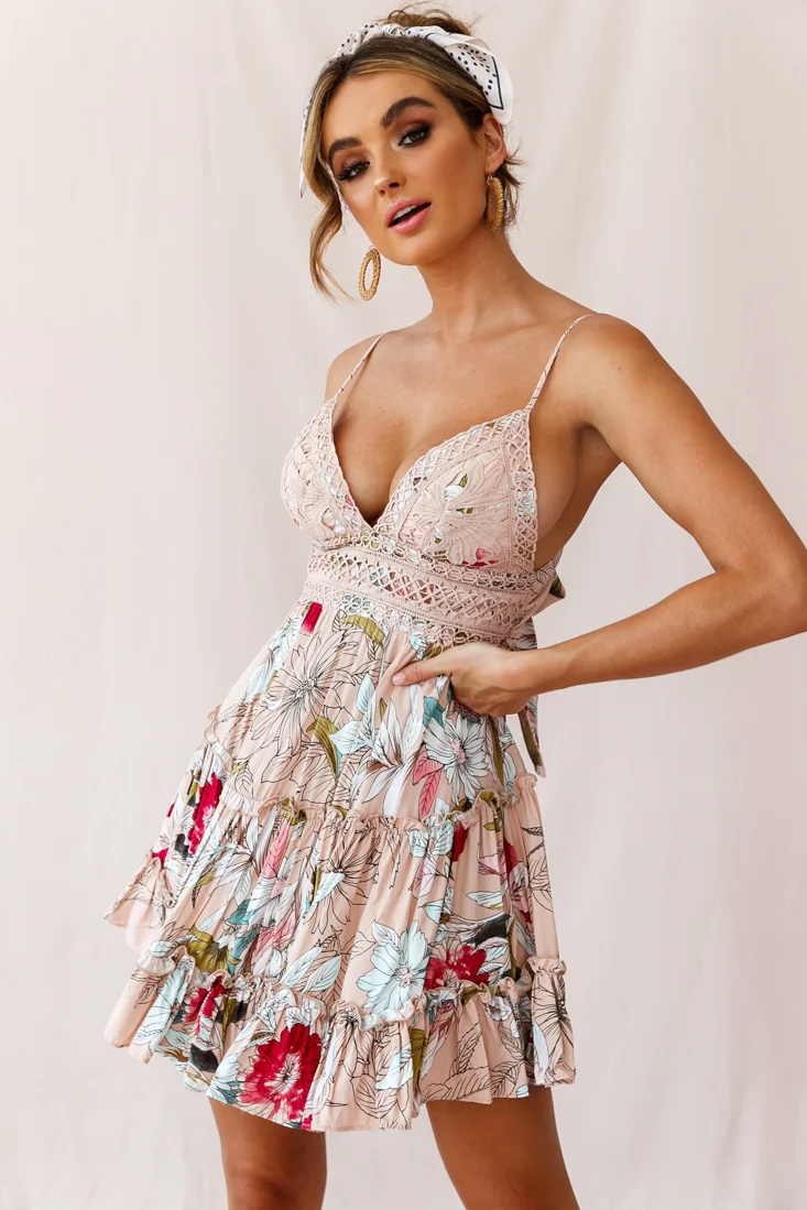 Sanctuary Applique Bust Tie-Knot Back Dress Floral Print Beige - Sonourner