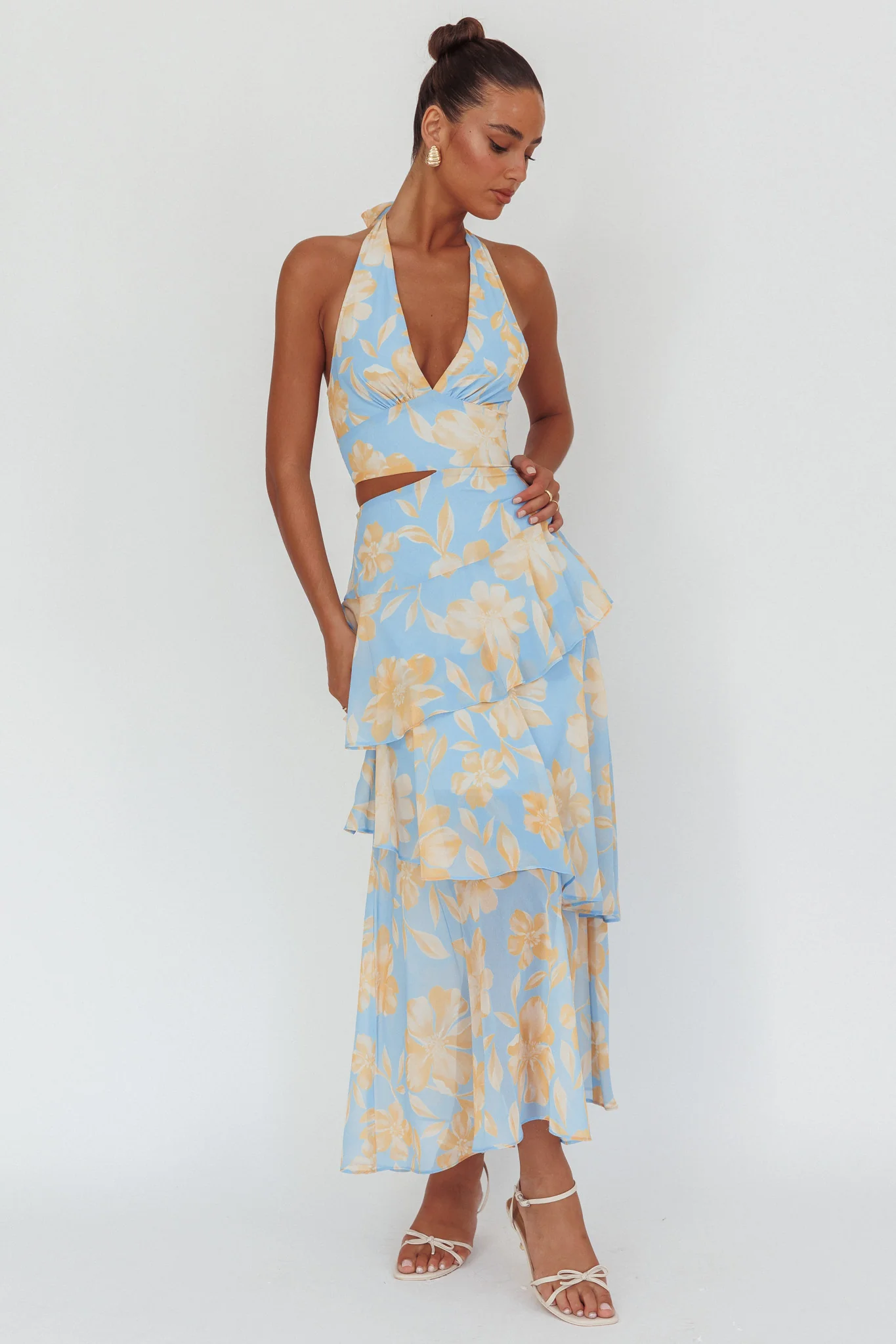 Aura Points Halterneck Cut-Out Maxi Dress Floral Blue - Sonourner