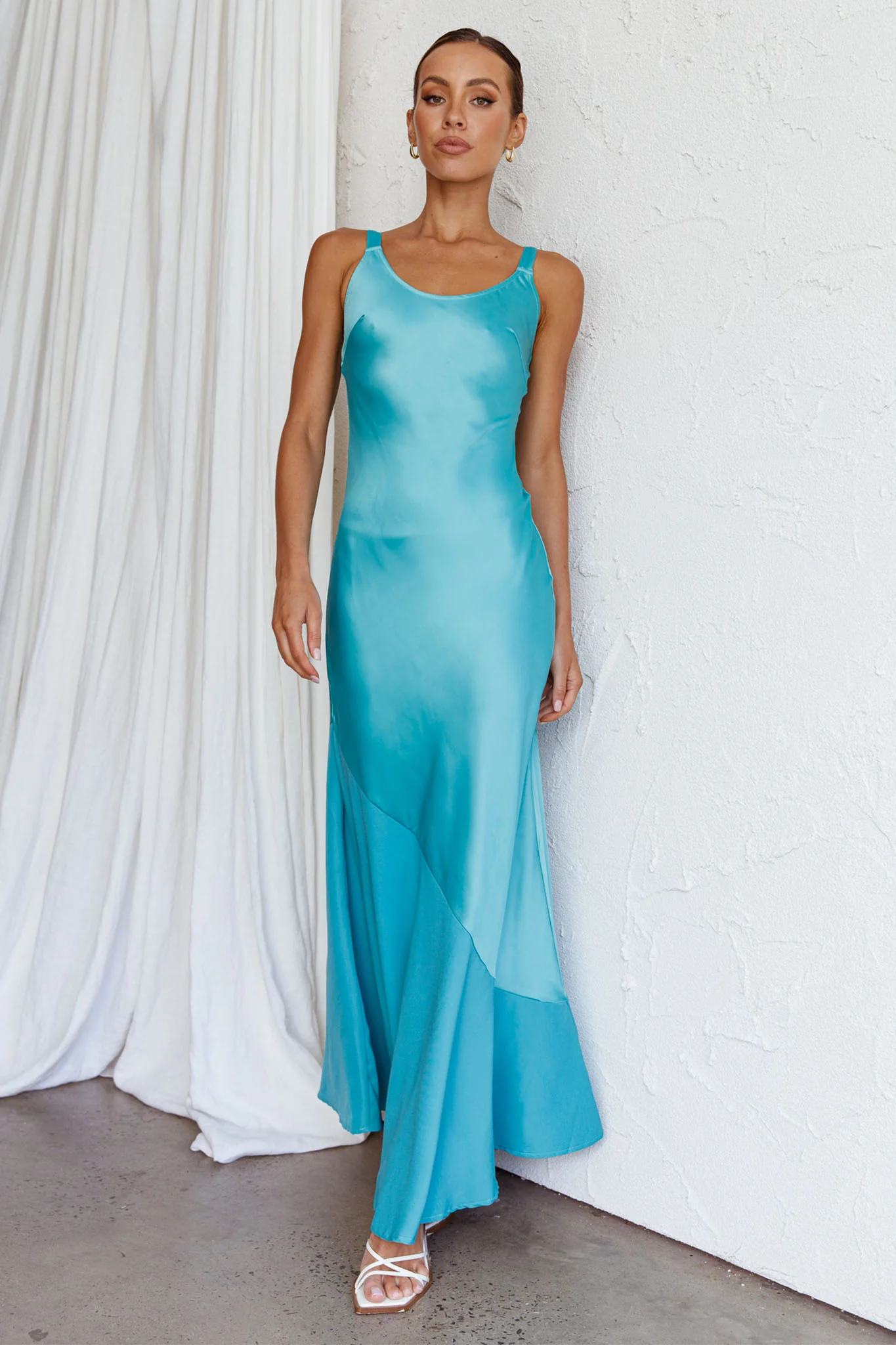 Front Row Scoop Neck Midi Dress Teal - Sonourner