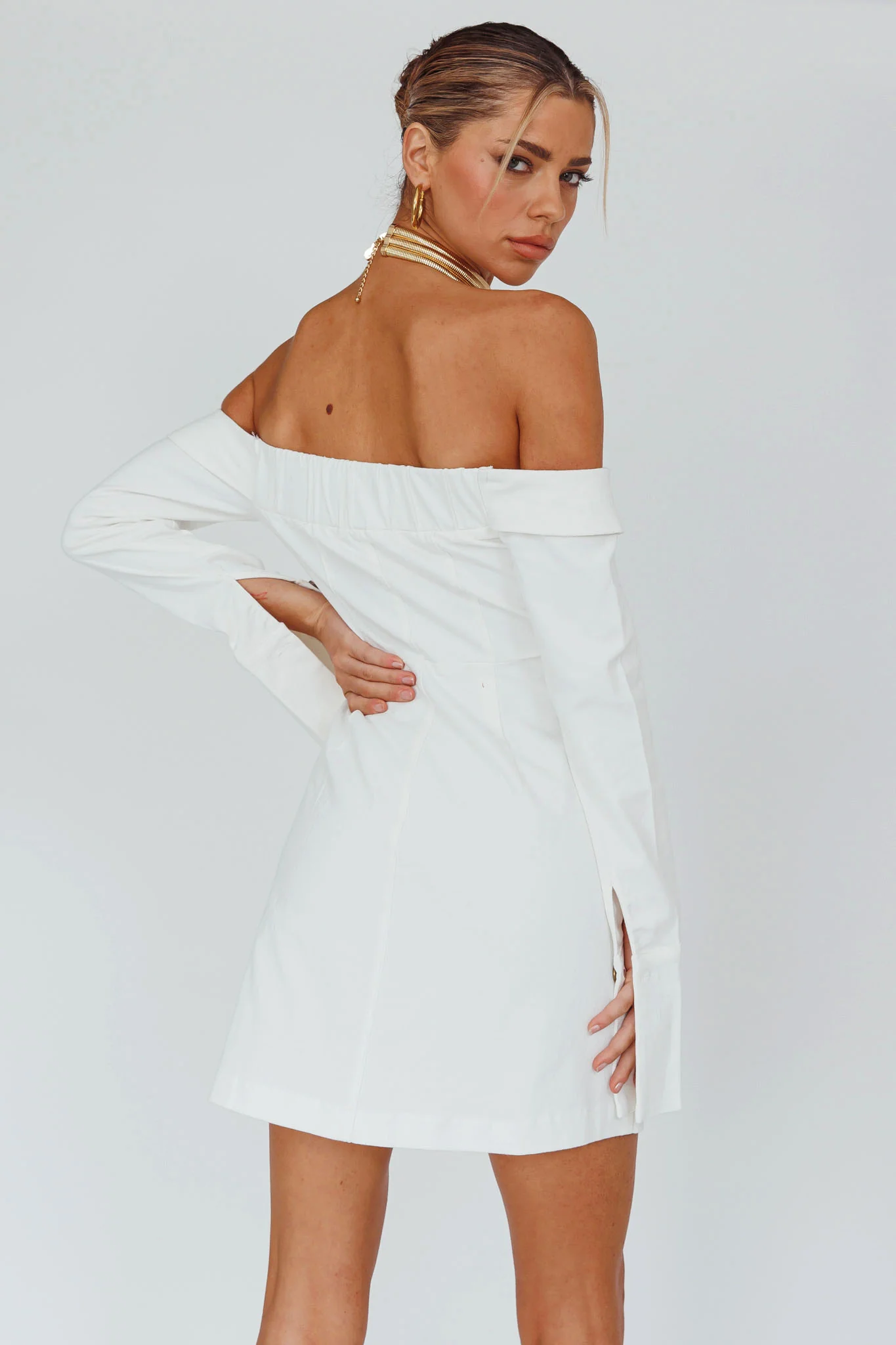 Tamra Long Sleeve Off-Shoulder Zip Dress White - Sonourner